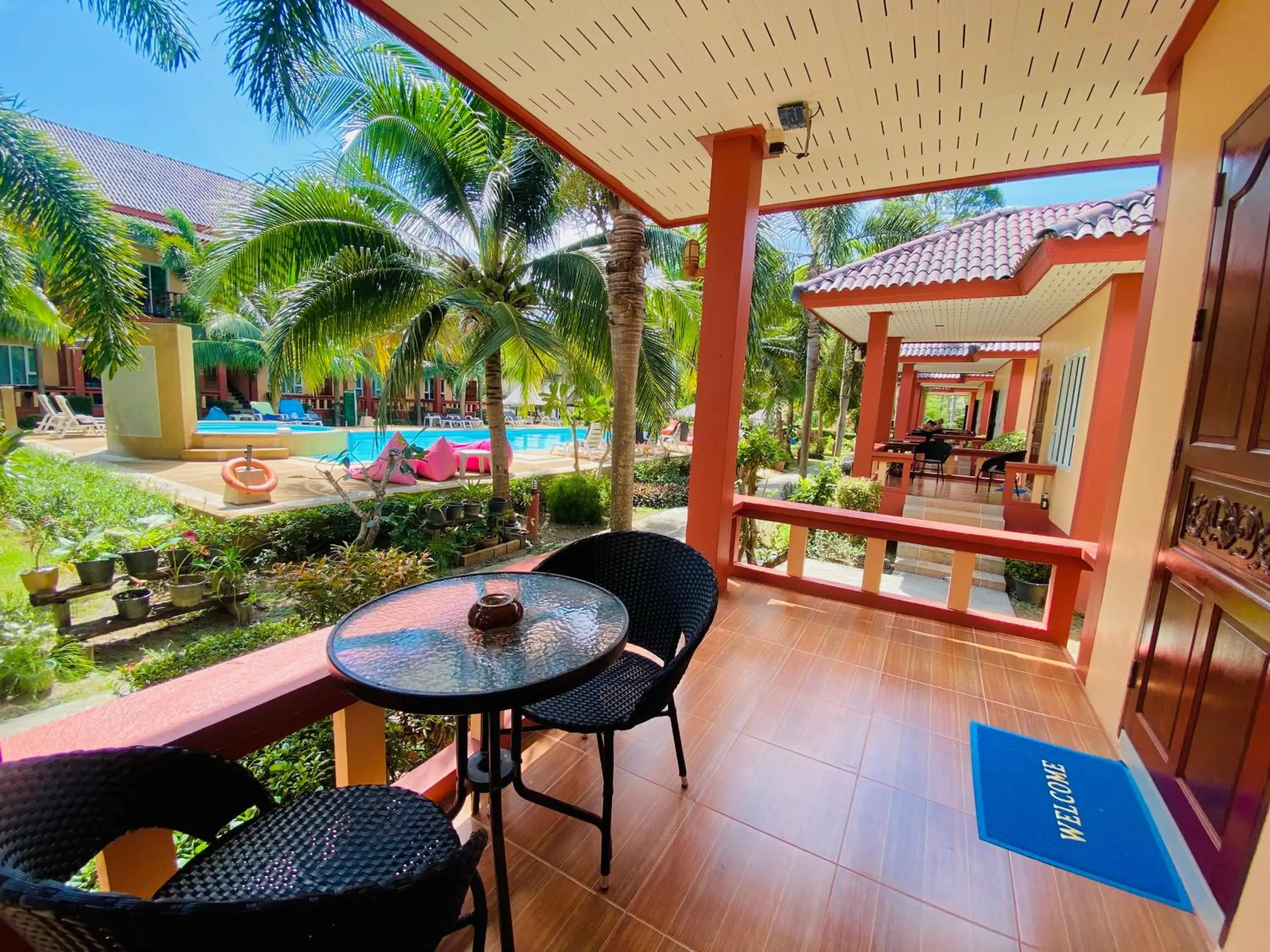 Property building in Peaceful Resort , Long Beach - Koh Lanta Property building in Peaceful Resort , Long Beach - Koh Lanta