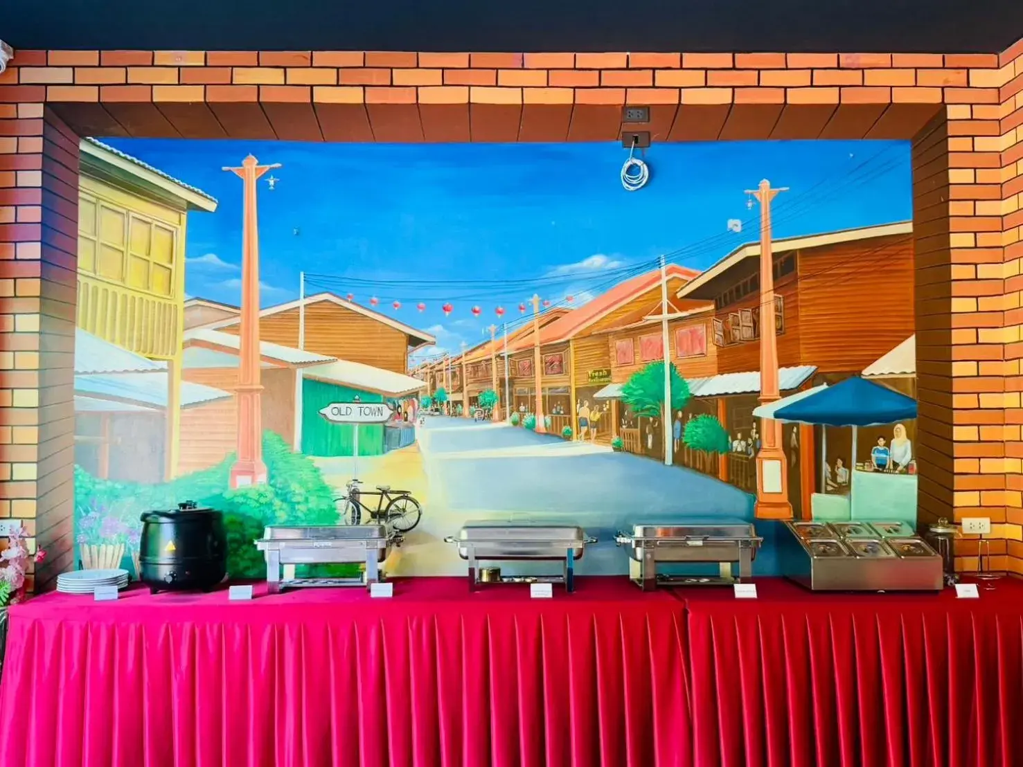 Restaurant/places to eat in Peaceful Resort , Long Beach - Koh Lanta Restaurant/places to eat in Peaceful Resort , Long Beach - Koh Lanta