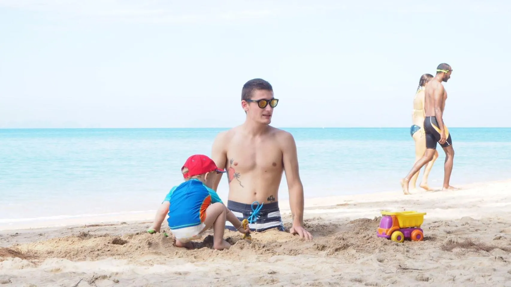Beach in Peaceful Resort , Long Beach - Koh Lanta