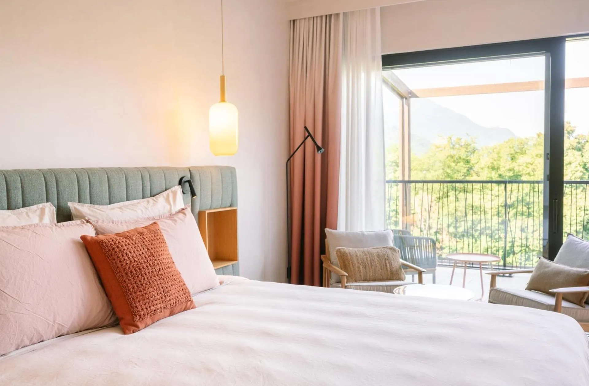 Bedroom, Bed in A-ROSA Gardasee