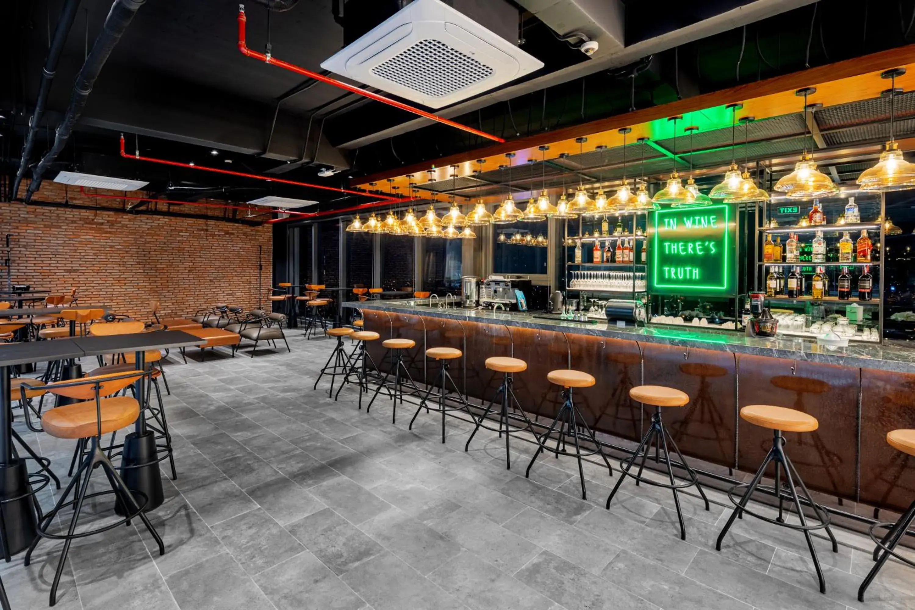 Lounge or bar in Mandala Hotel & Suites Bac Giang Lounge or bar in Mandala Hotel & Suites Bac Giang