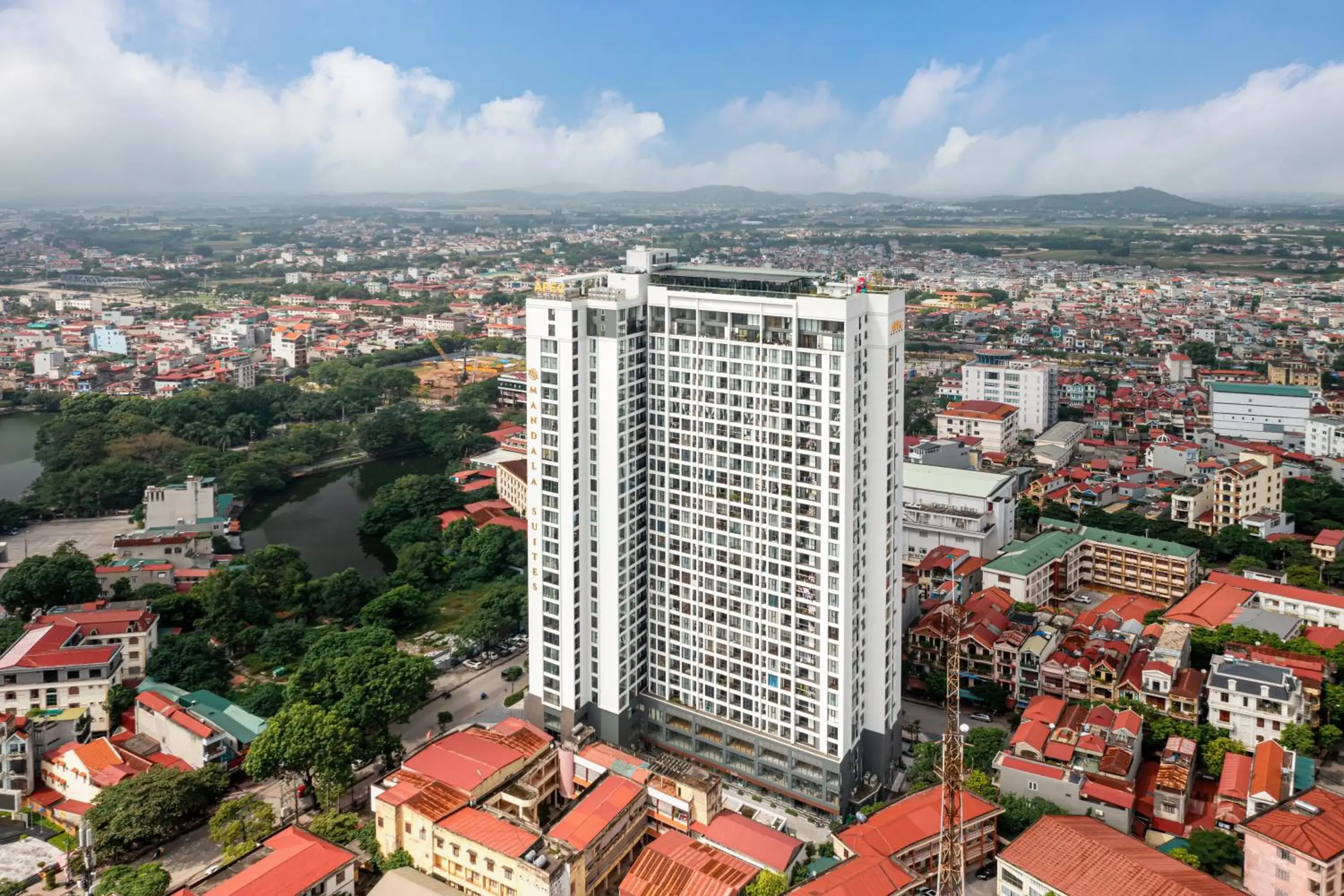 Property building in Mandala Hotel & Suites Bac Giang Property building in Mandala Hotel & Suites Bac Giang