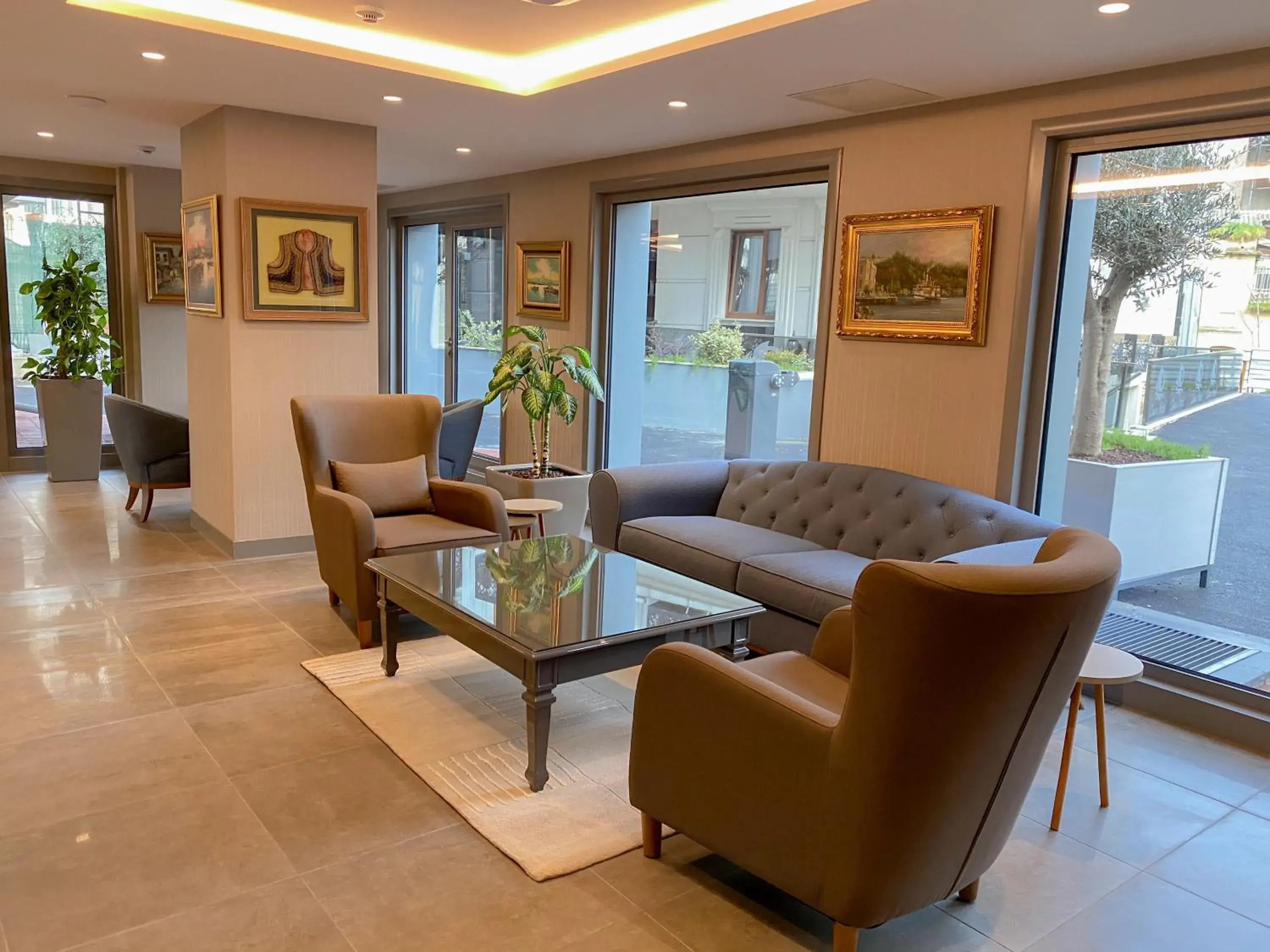 Lobby or reception in Eresin Hotels Express Lobby or reception in Eresin Hotels Express