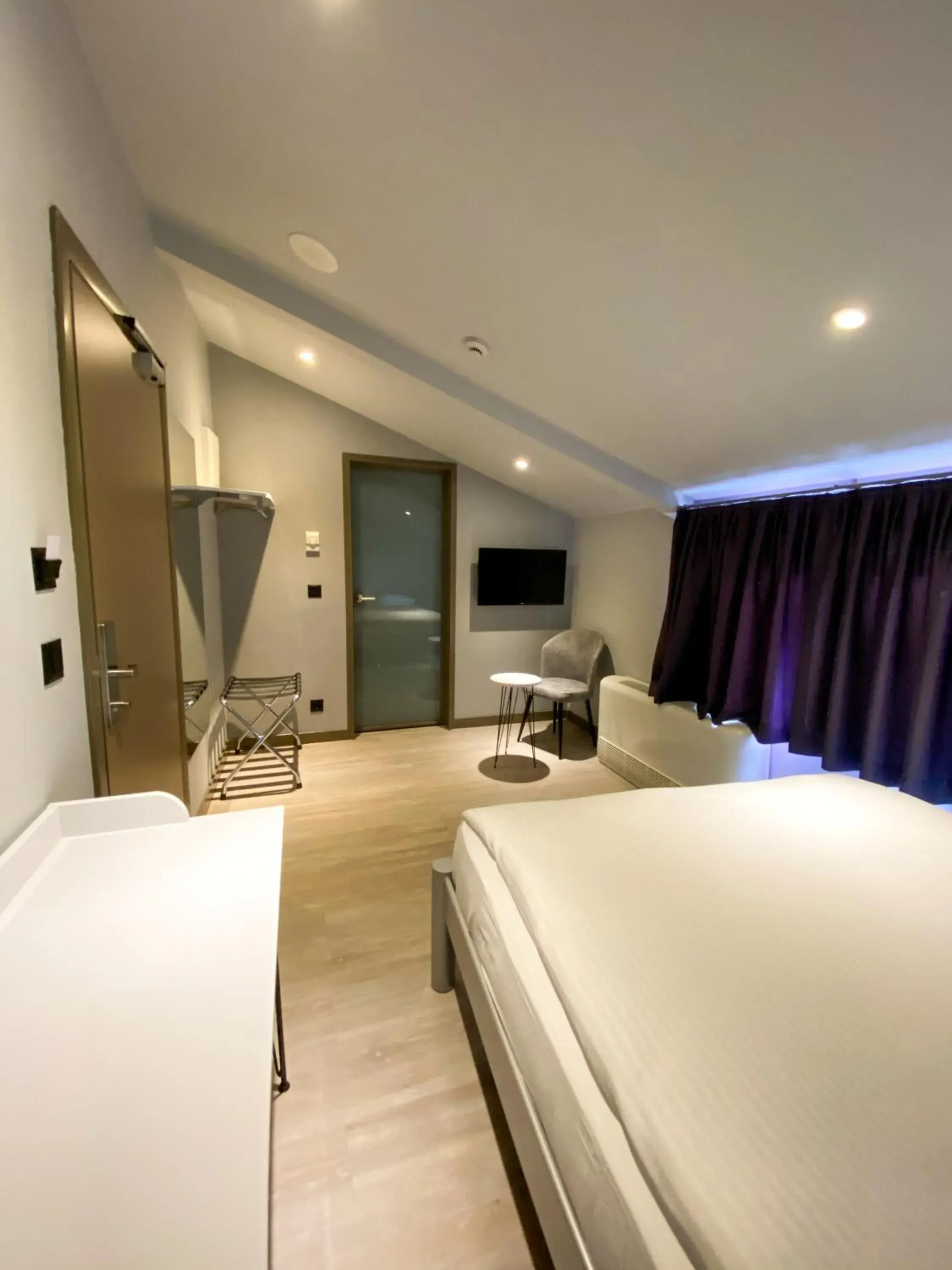 Bed in Eresin Hotels Express Bed in Eresin Hotels Express