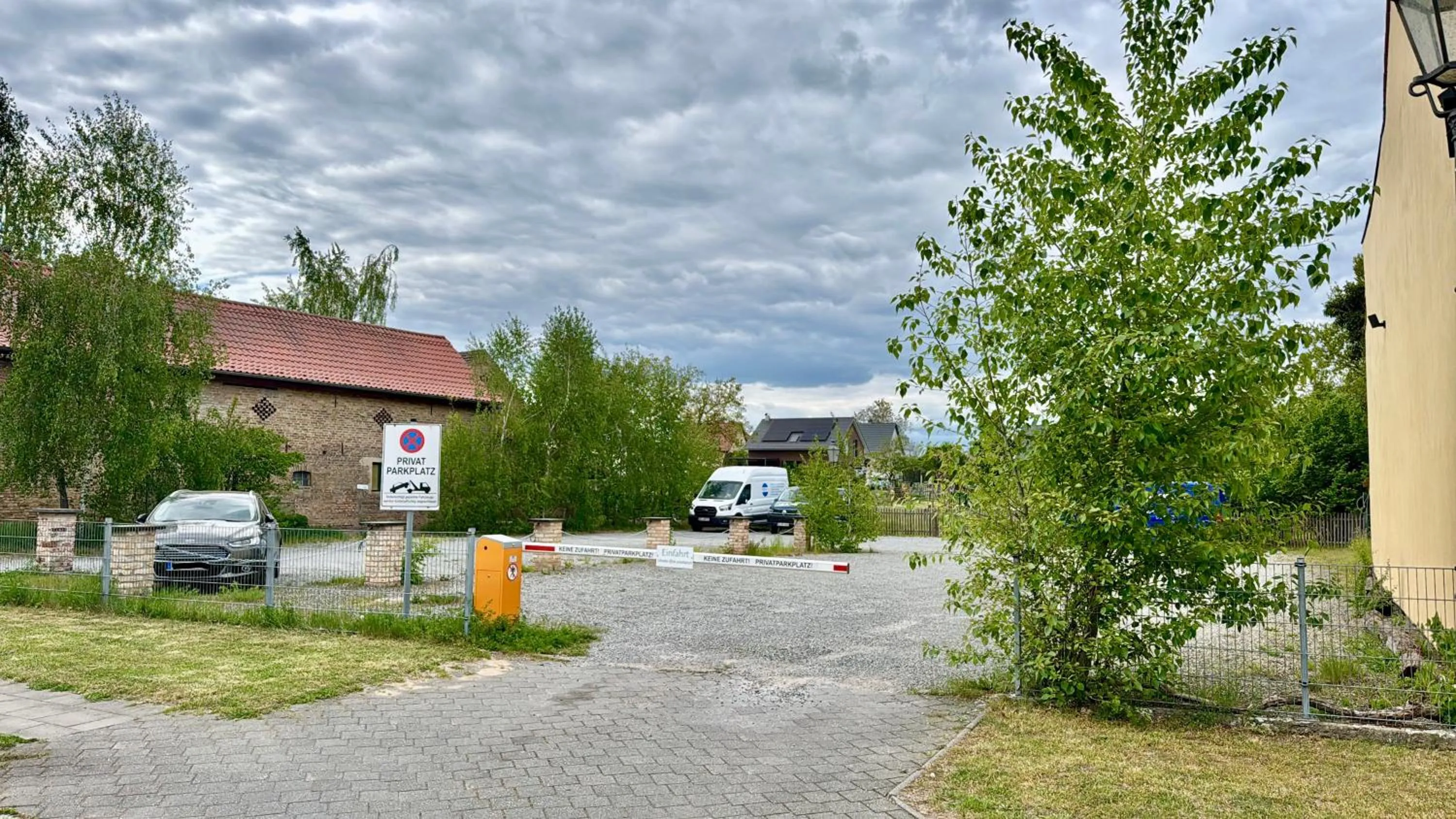 Parking in Hotel Zur Linde Dein Self Check In