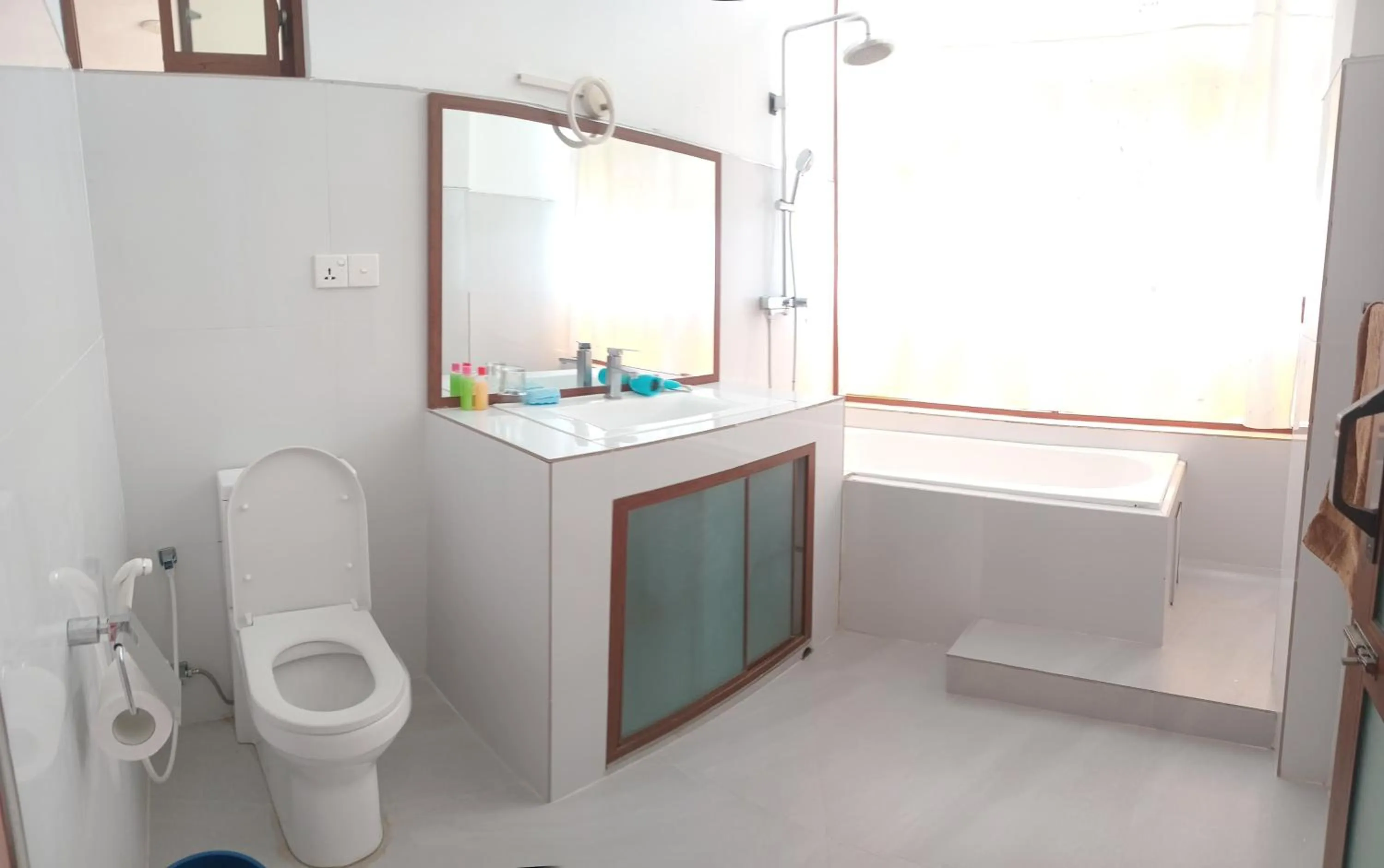 Paradise Beach Resort & Diving school