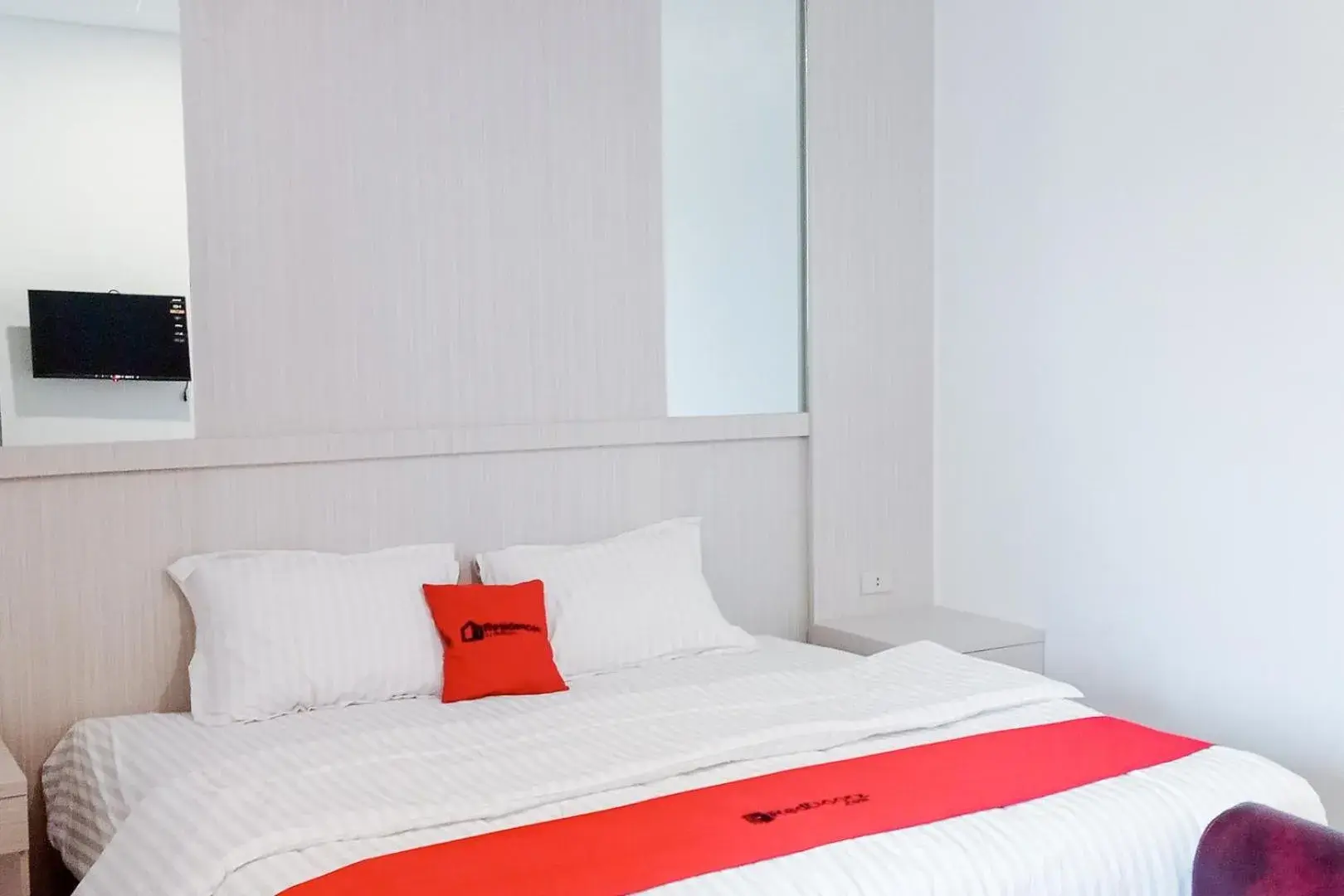 Bed in RedDoorz near Exit Tol Kotabaru ITERA Lampung Bed in RedDoorz near Exit Tol Kotabaru ITERA Lampung