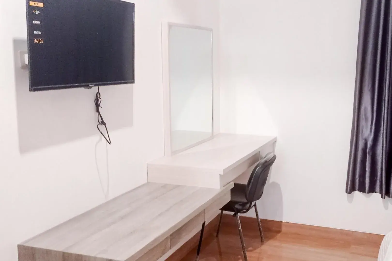 Bedroom in RedDoorz near Exit Tol Kotabaru ITERA Lampung Bedroom in RedDoorz near Exit Tol Kotabaru ITERA Lampung