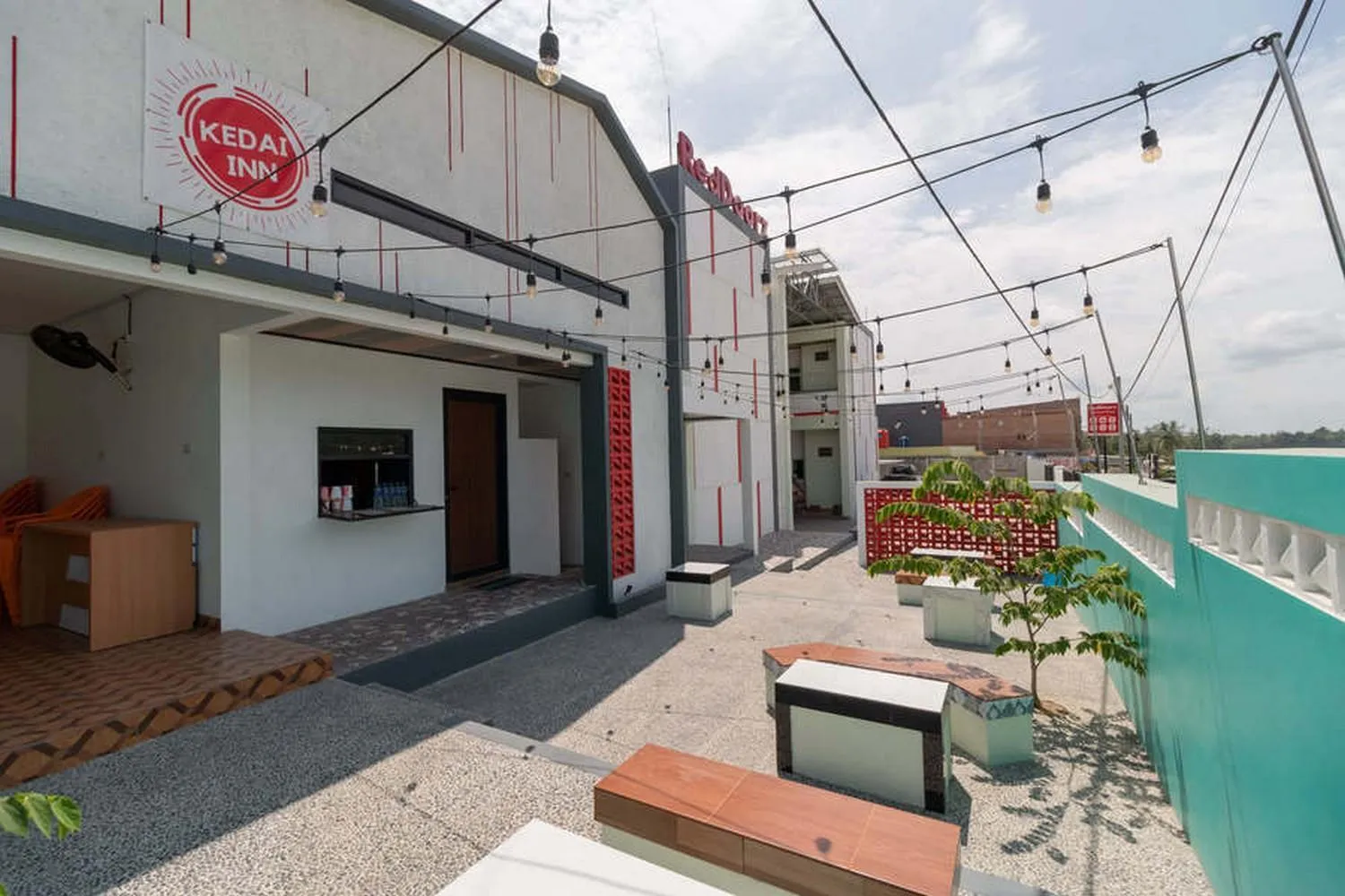 Property building in RedDoorz near Exit Tol Kotabaru ITERA Lampung