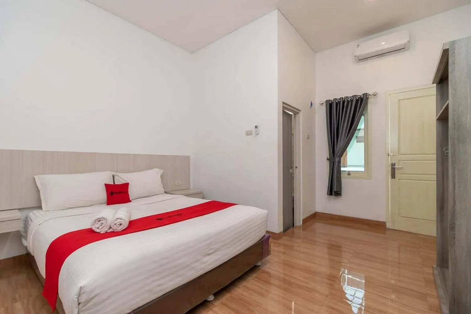 Bedroom, Bed in RedDoorz near Exit Tol Kotabaru ITERA Lampung