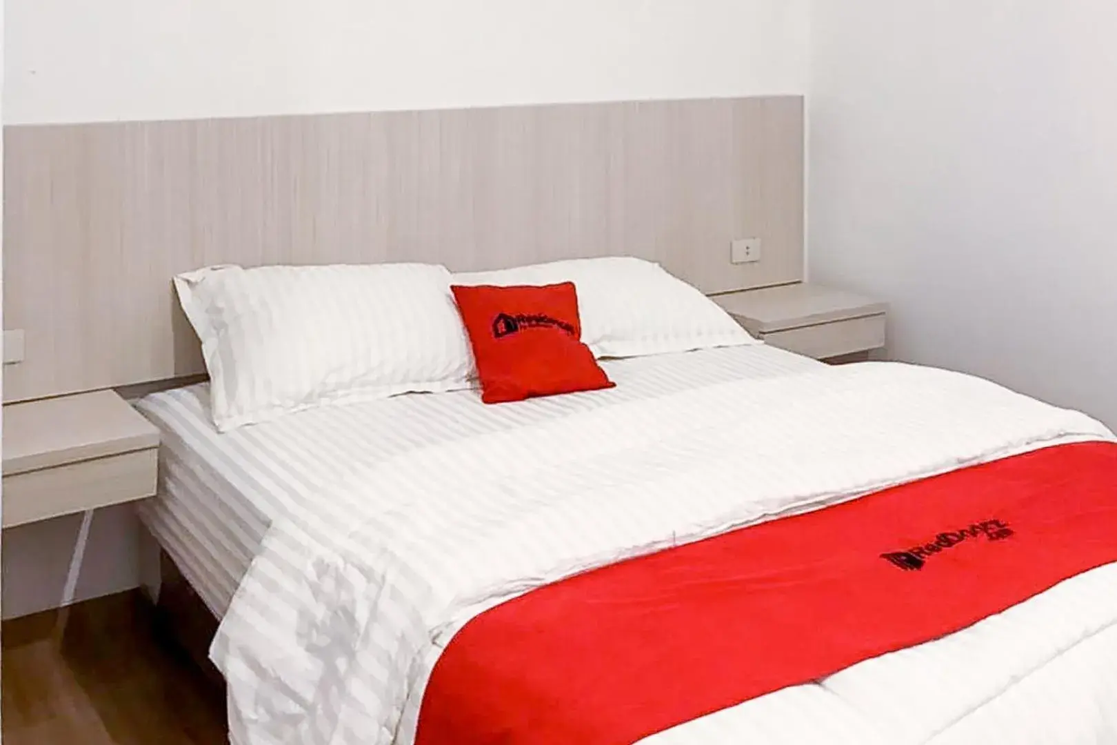 Bed in RedDoorz near Exit Tol Kotabaru ITERA Lampung Bed in RedDoorz near Exit Tol Kotabaru ITERA Lampung