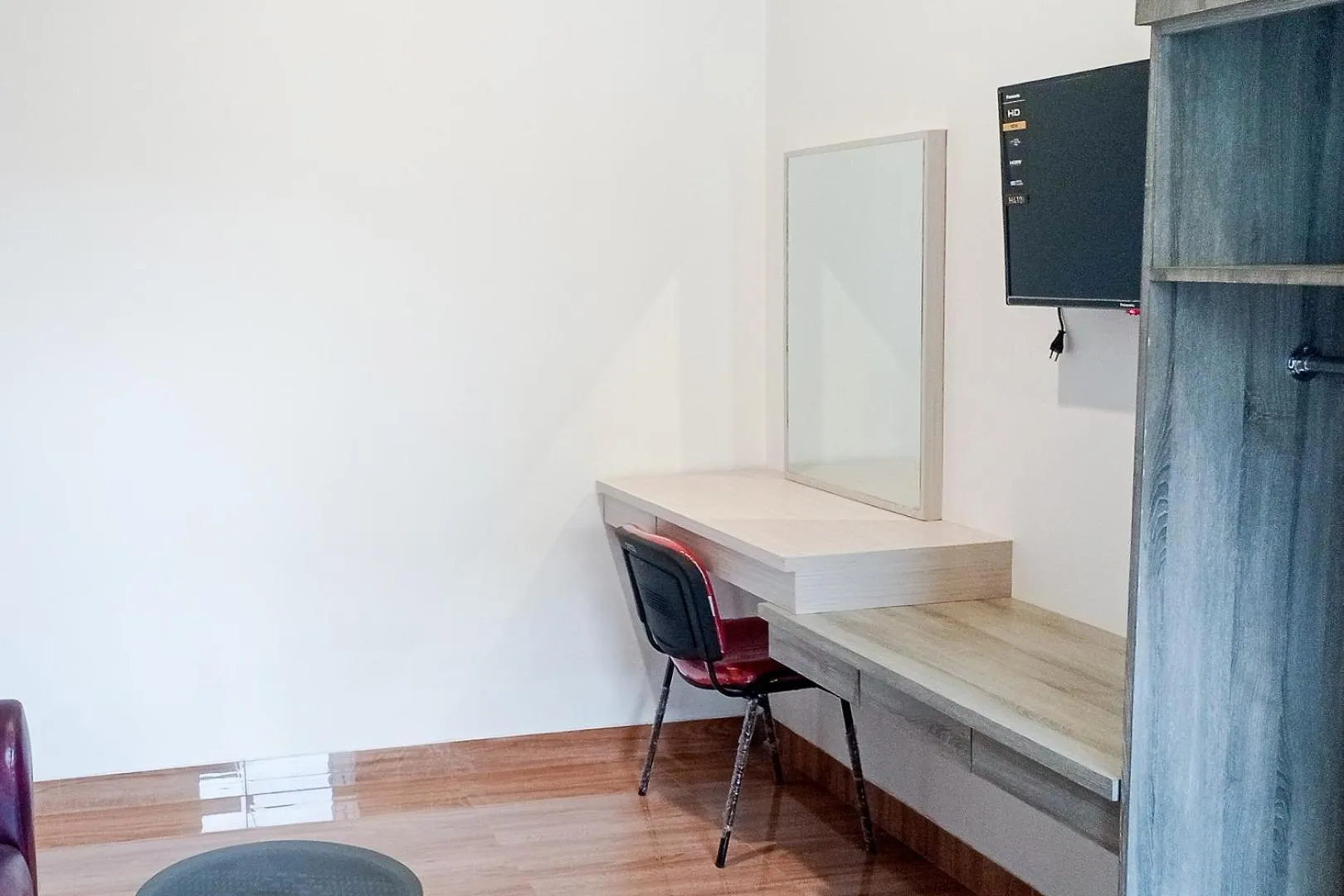 TV and multimedia in RedDoorz near Exit Tol Kotabaru ITERA Lampung