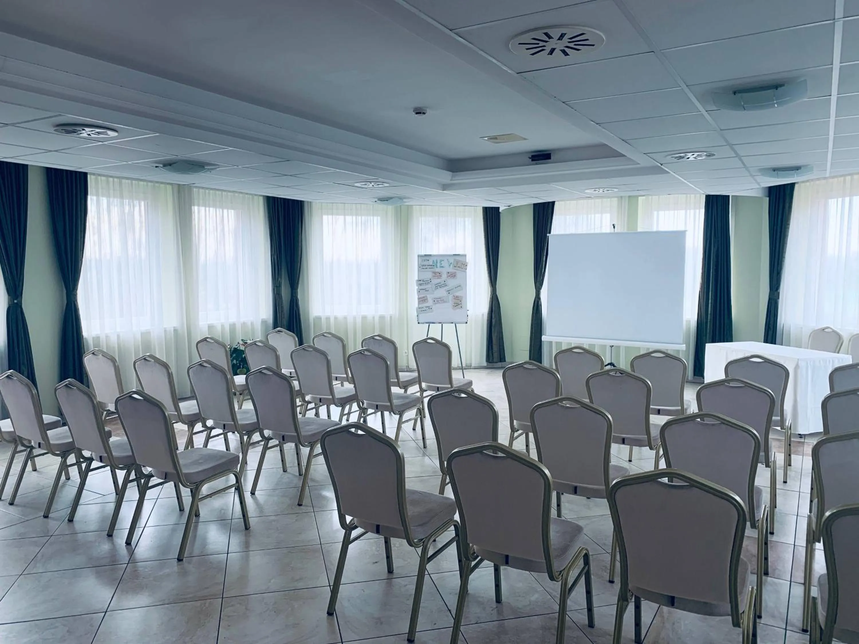 Meeting/conference room in Granada Conference, Wellness and Sport Hotel
