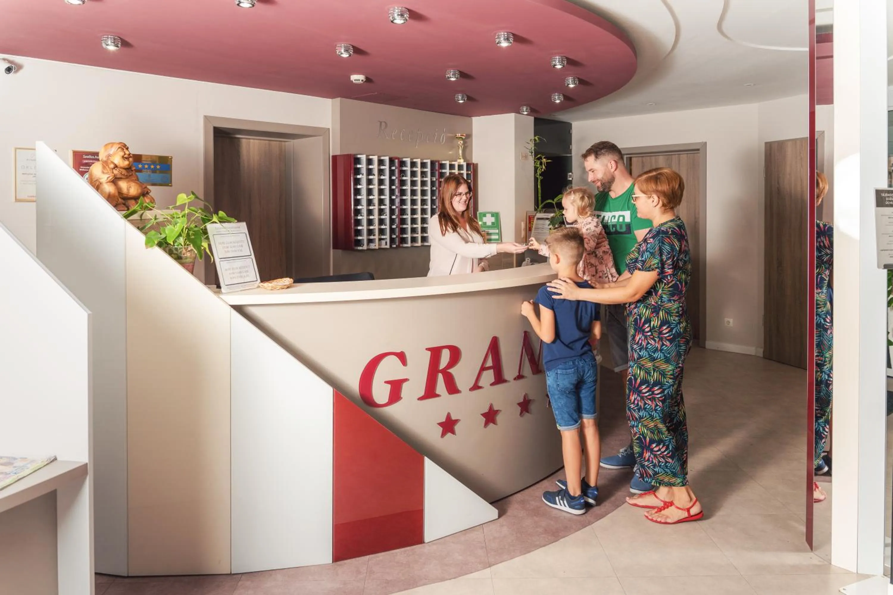 Lobby or reception in Granada Conference, Wellness and Sport Hotel