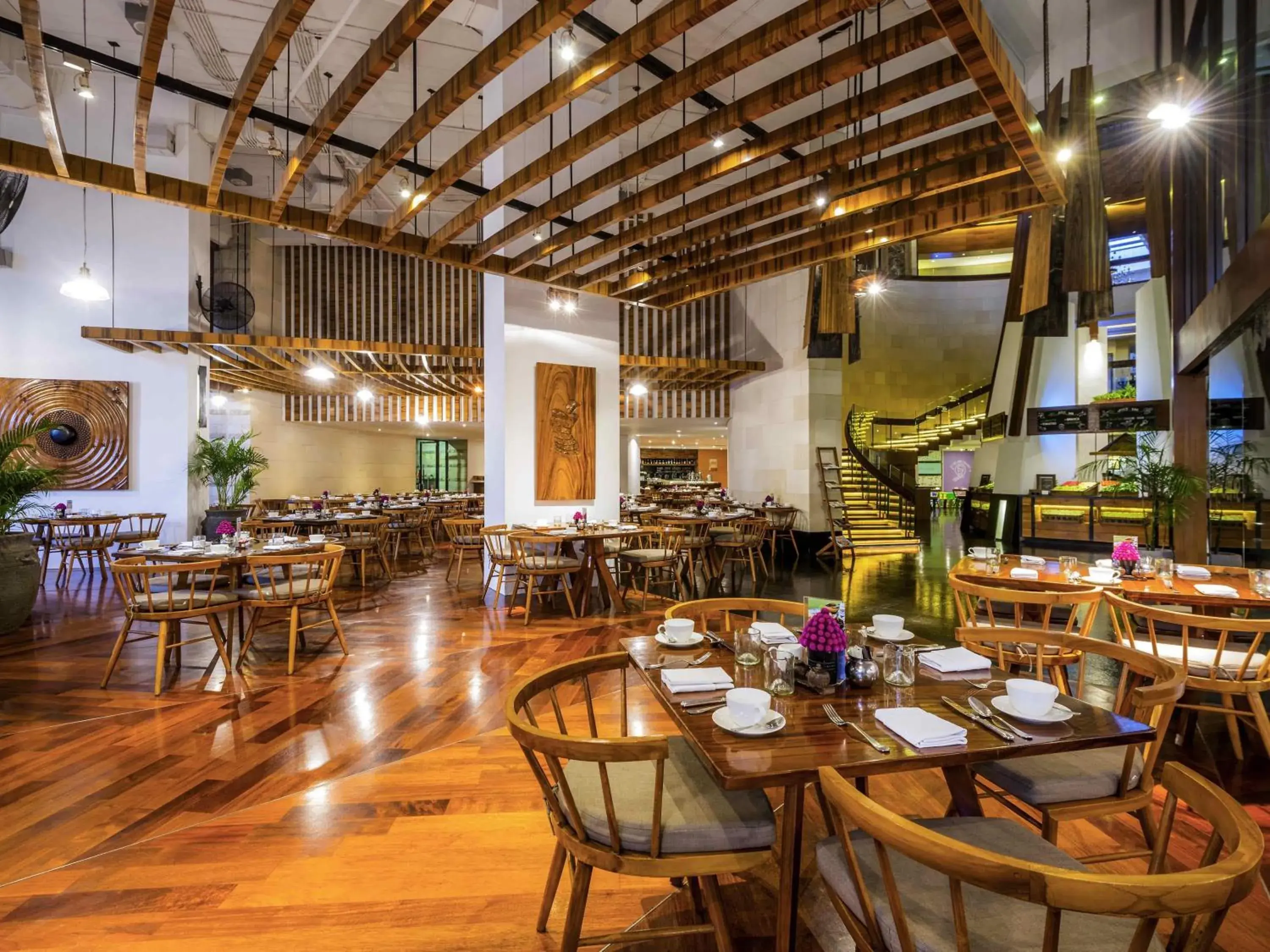 Restaurant/places to eat in Sofitel Bali Nusa Dua Beach Resort Restaurant/places to eat in Sofitel Bali Nusa Dua Beach Resort