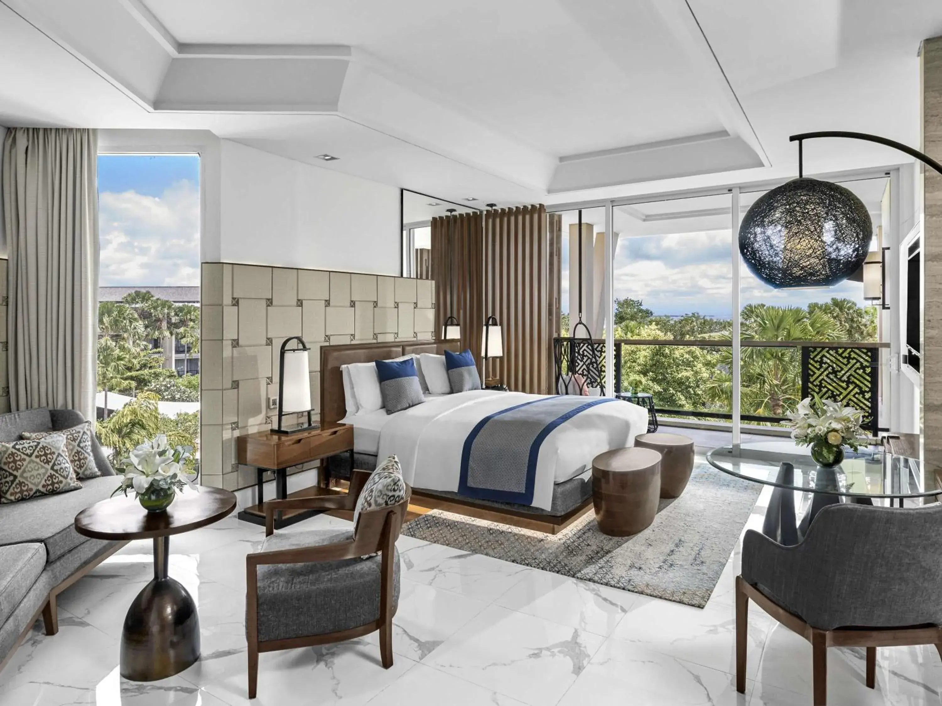 Luxury King Room with Ocean View in Sofitel Bali Nusa Dua Beach Resort Luxury King Room with Ocean View in Sofitel Bali Nusa Dua Beach Resort