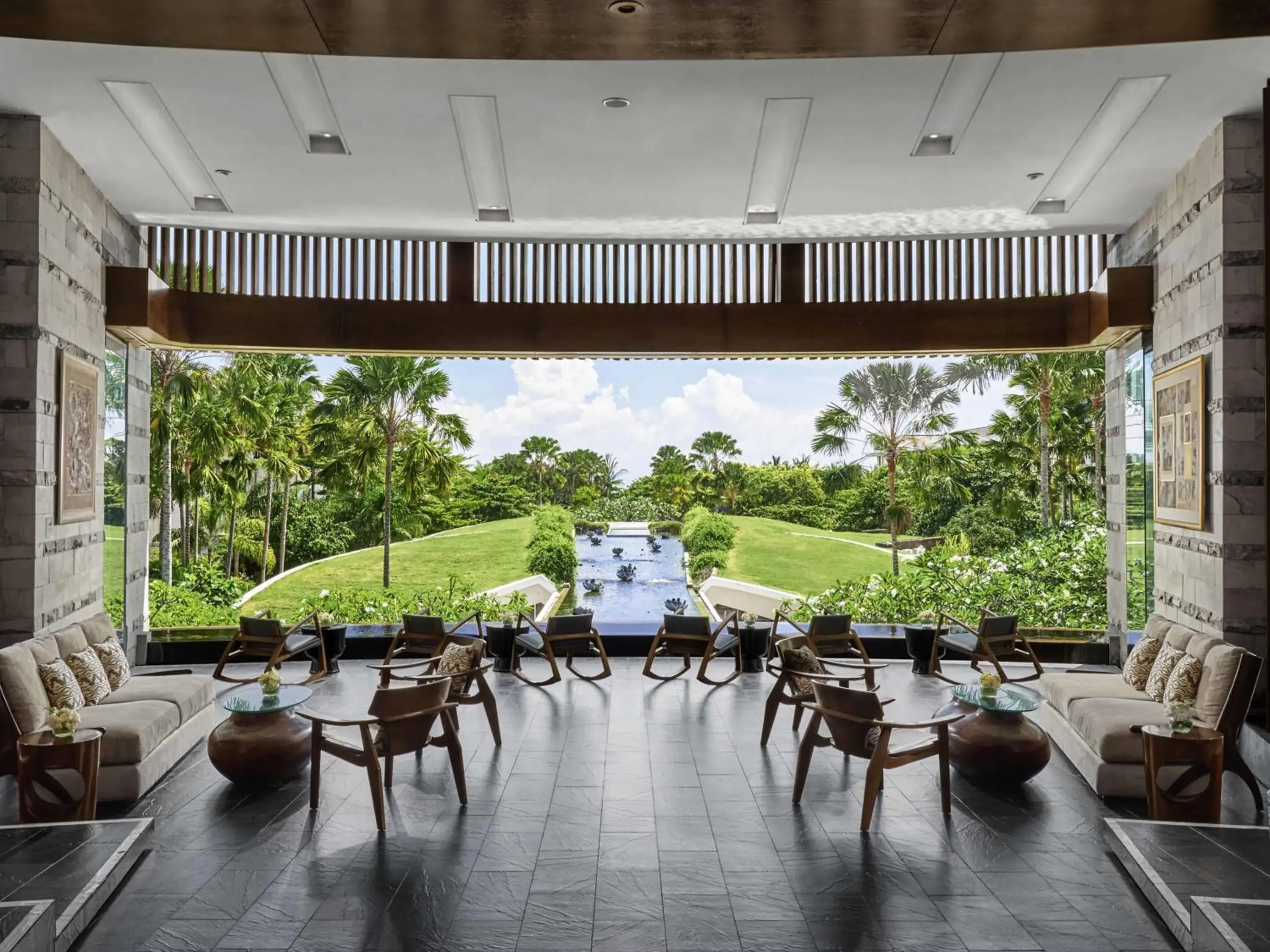 Restaurant/places to eat in Sofitel Bali Nusa Dua Beach Resort Restaurant/places to eat in Sofitel Bali Nusa Dua Beach Resort