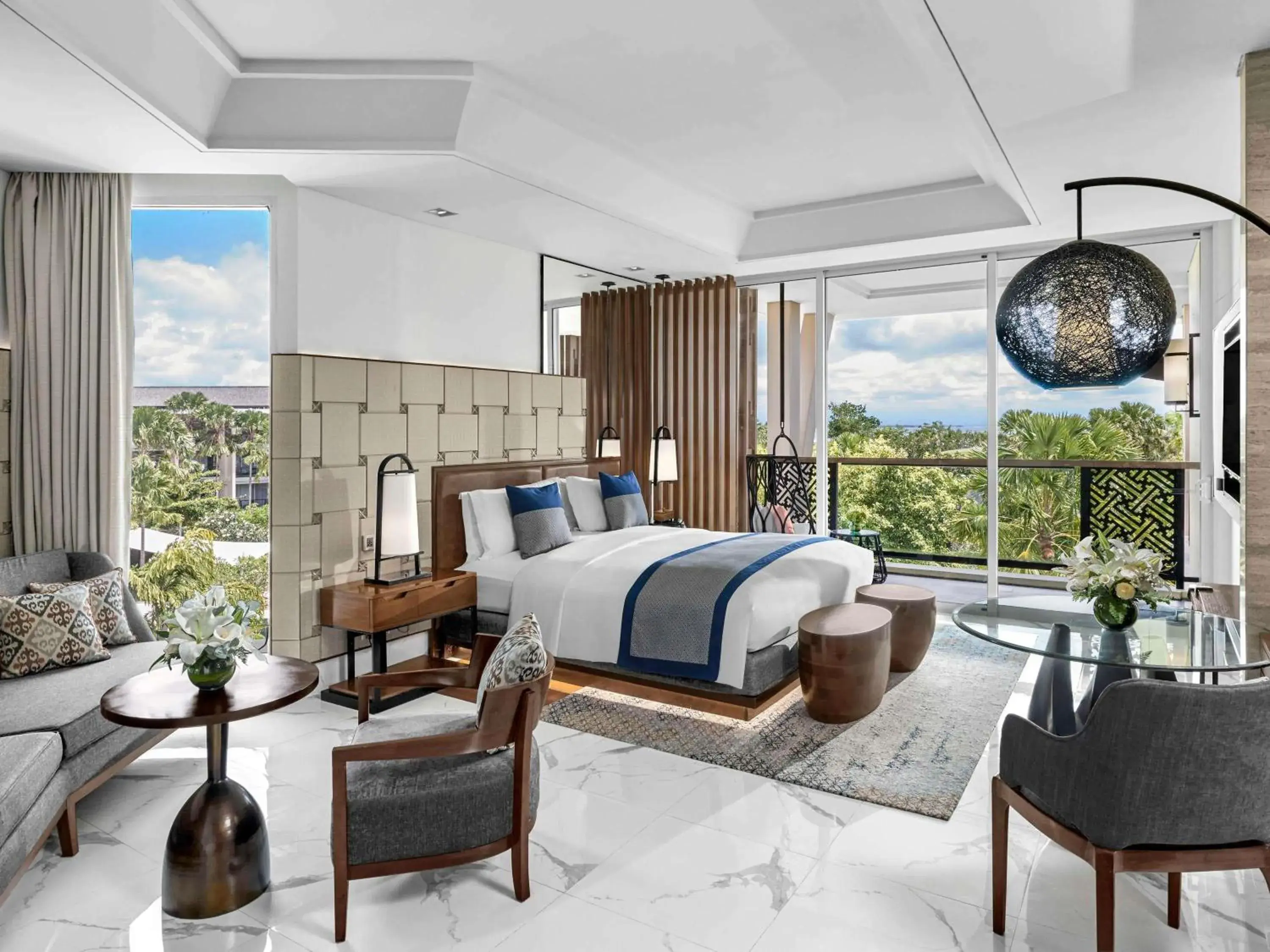 Luxury King Room with Ocean View in Sofitel Bali Nusa Dua Beach Resort Luxury King Room with Ocean View in Sofitel Bali Nusa Dua Beach Resort