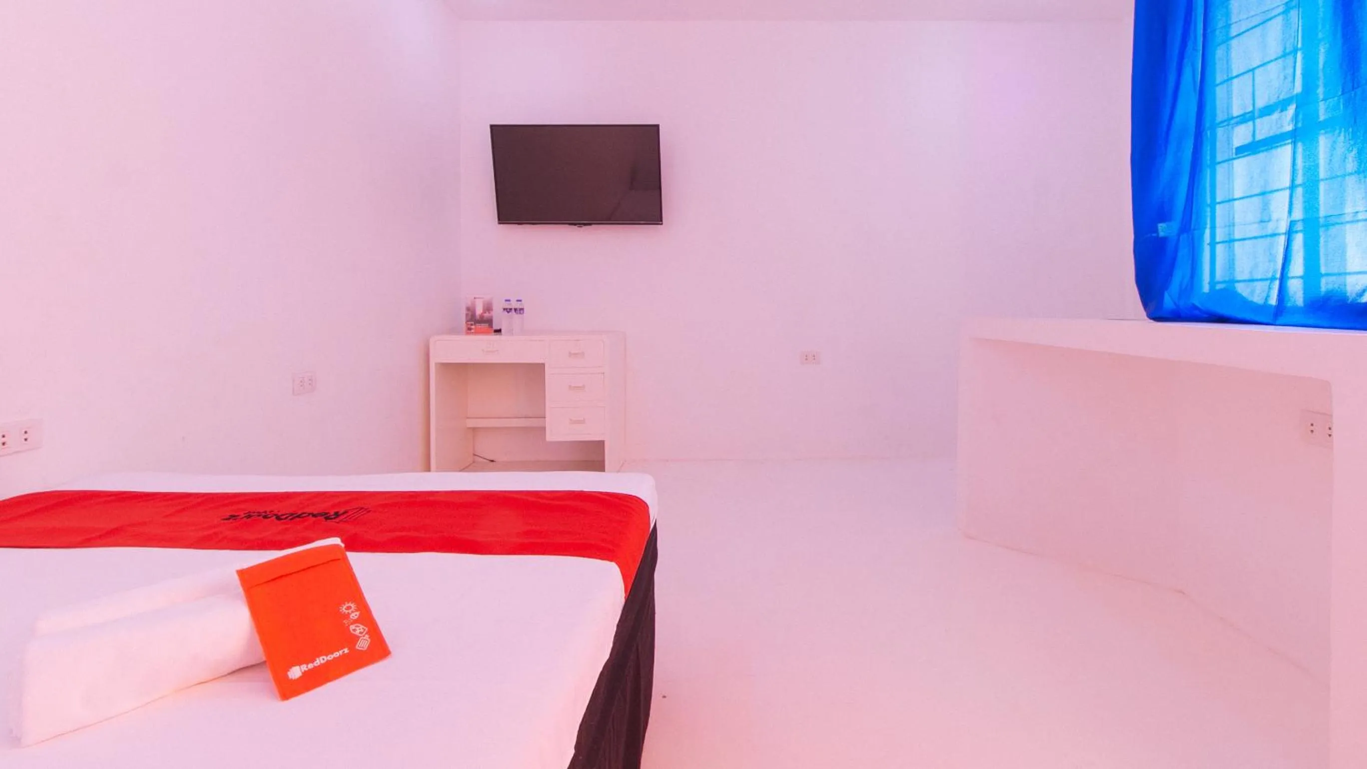 Bed in RedDoorz @ Jolly Orange Paranaque