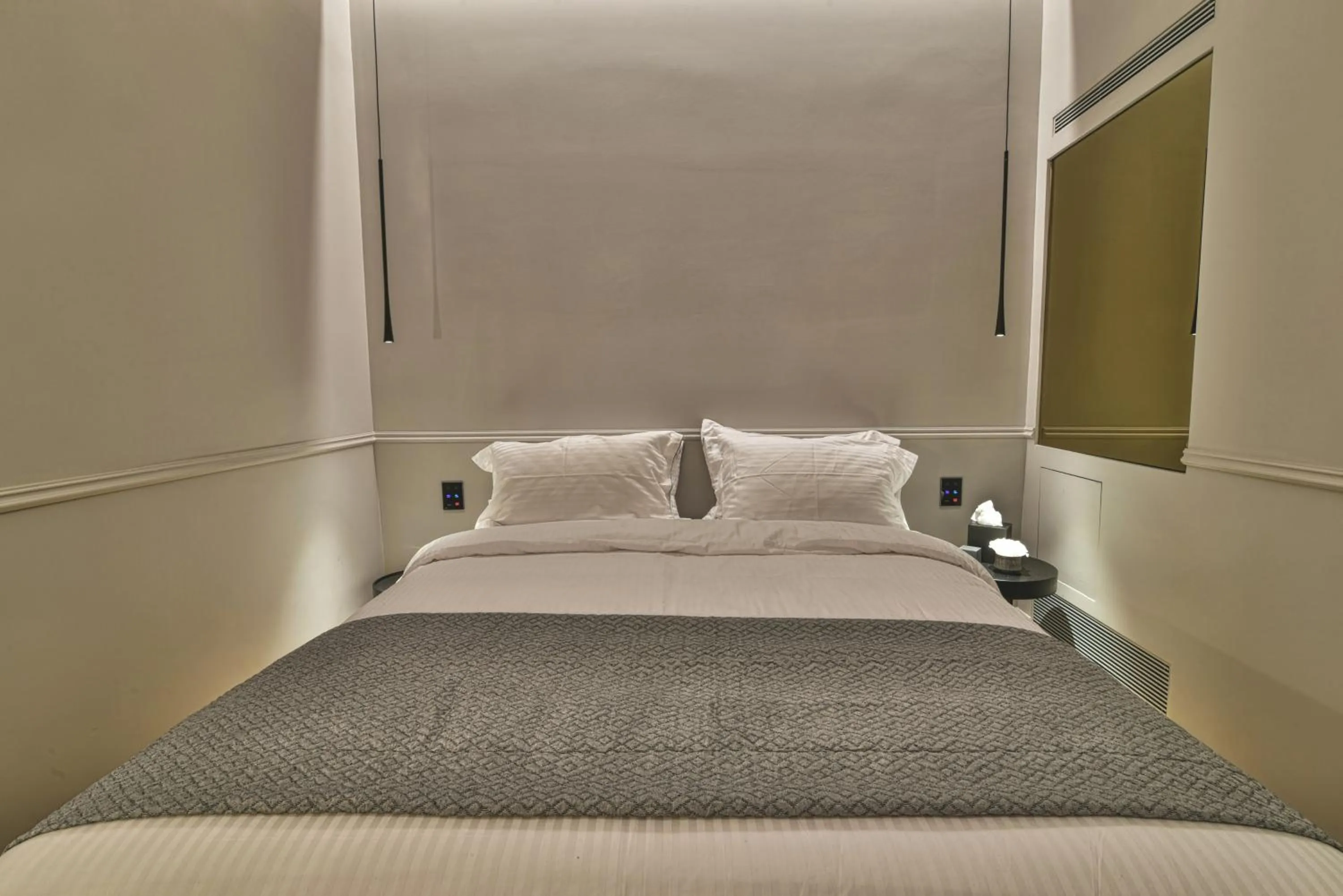 Bed in Athens Dom Hotel