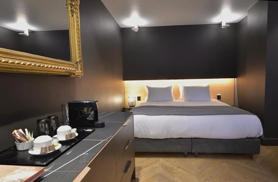 Bed in Athens Dom Hotel