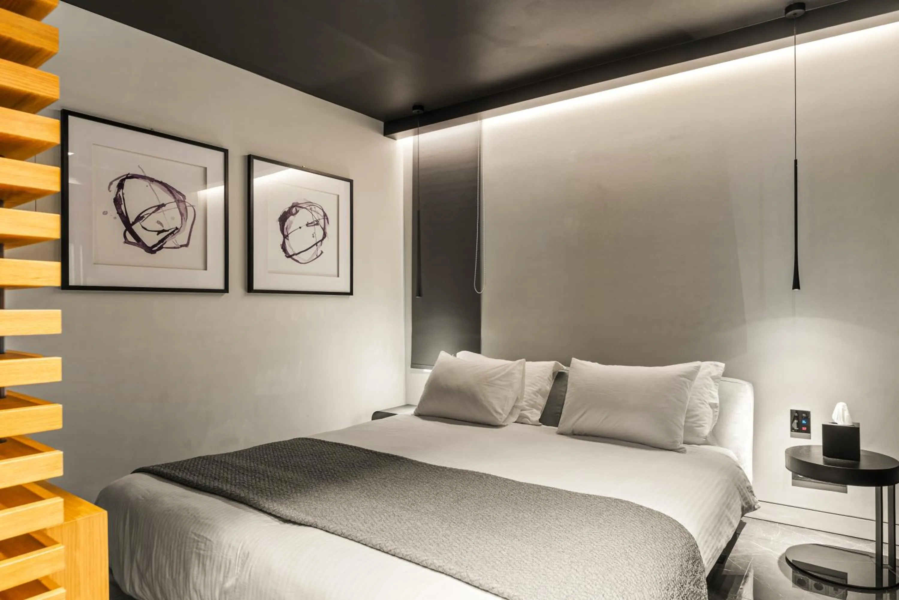 Bed in Athens Dom Hotel