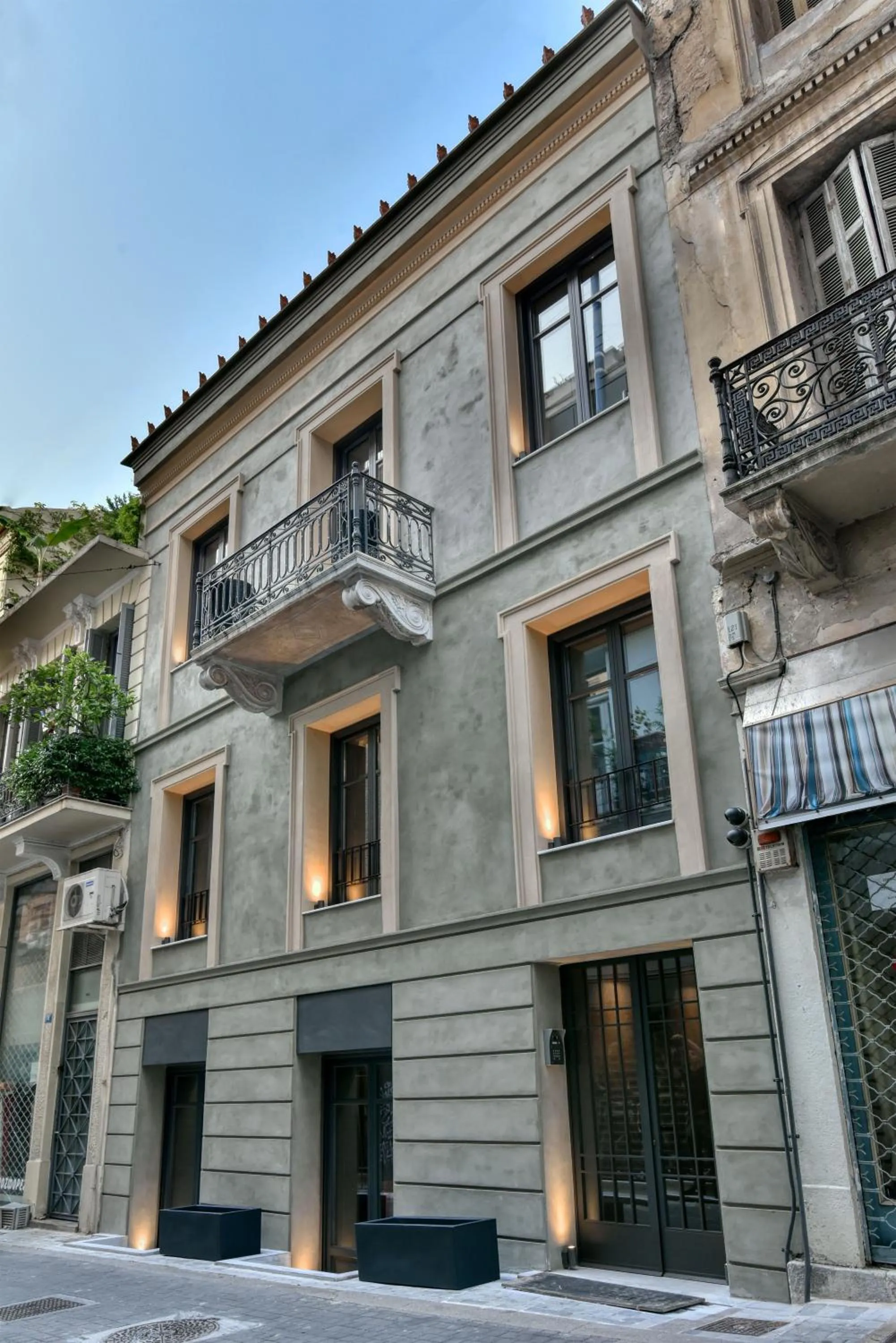 Property building in Athens Dom Hotel