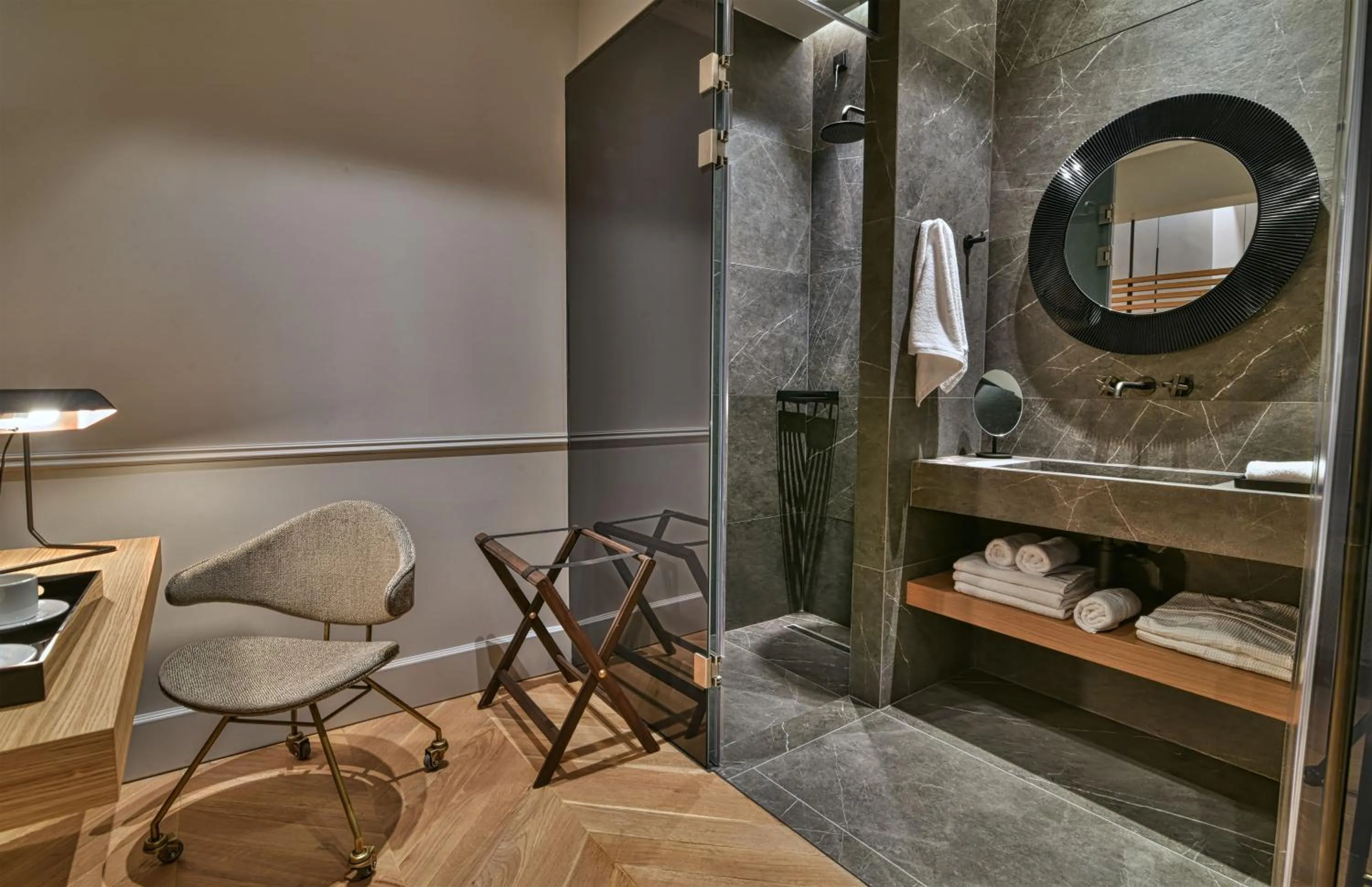 Shower in Athens Dom Hotel