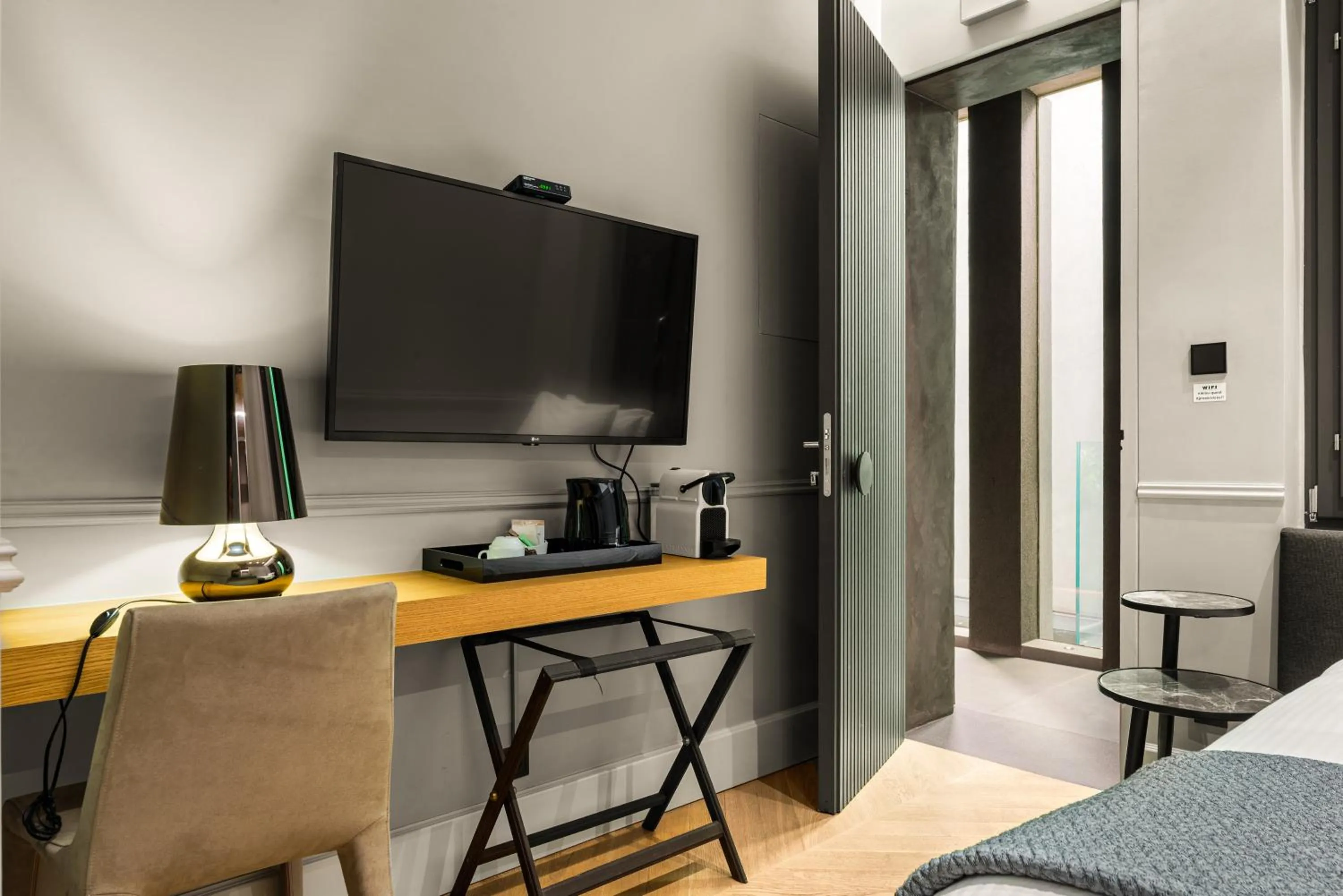 Coffee/tea facilities in Athens Dom Hotel