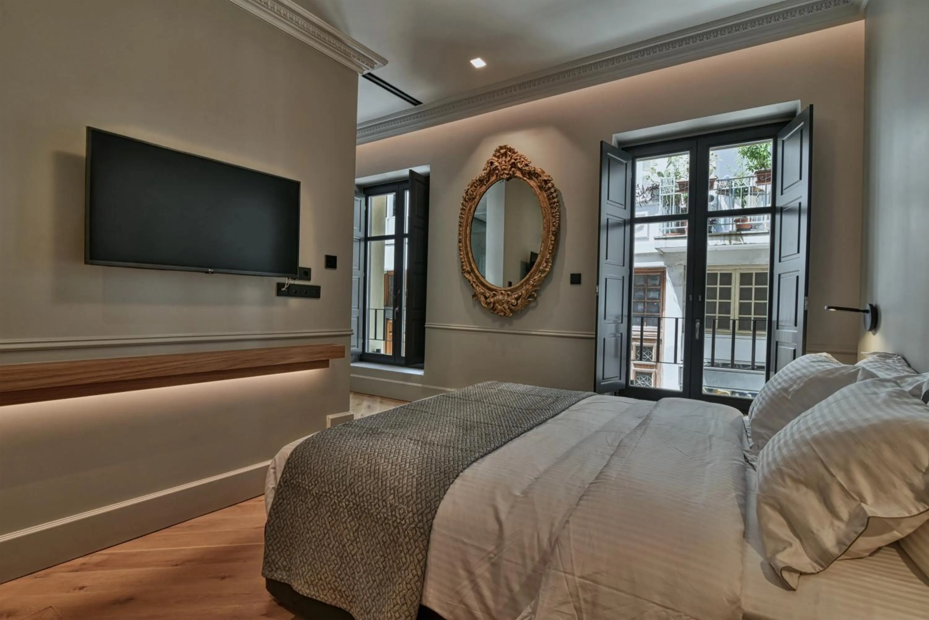 Bed in Athens Dom Hotel