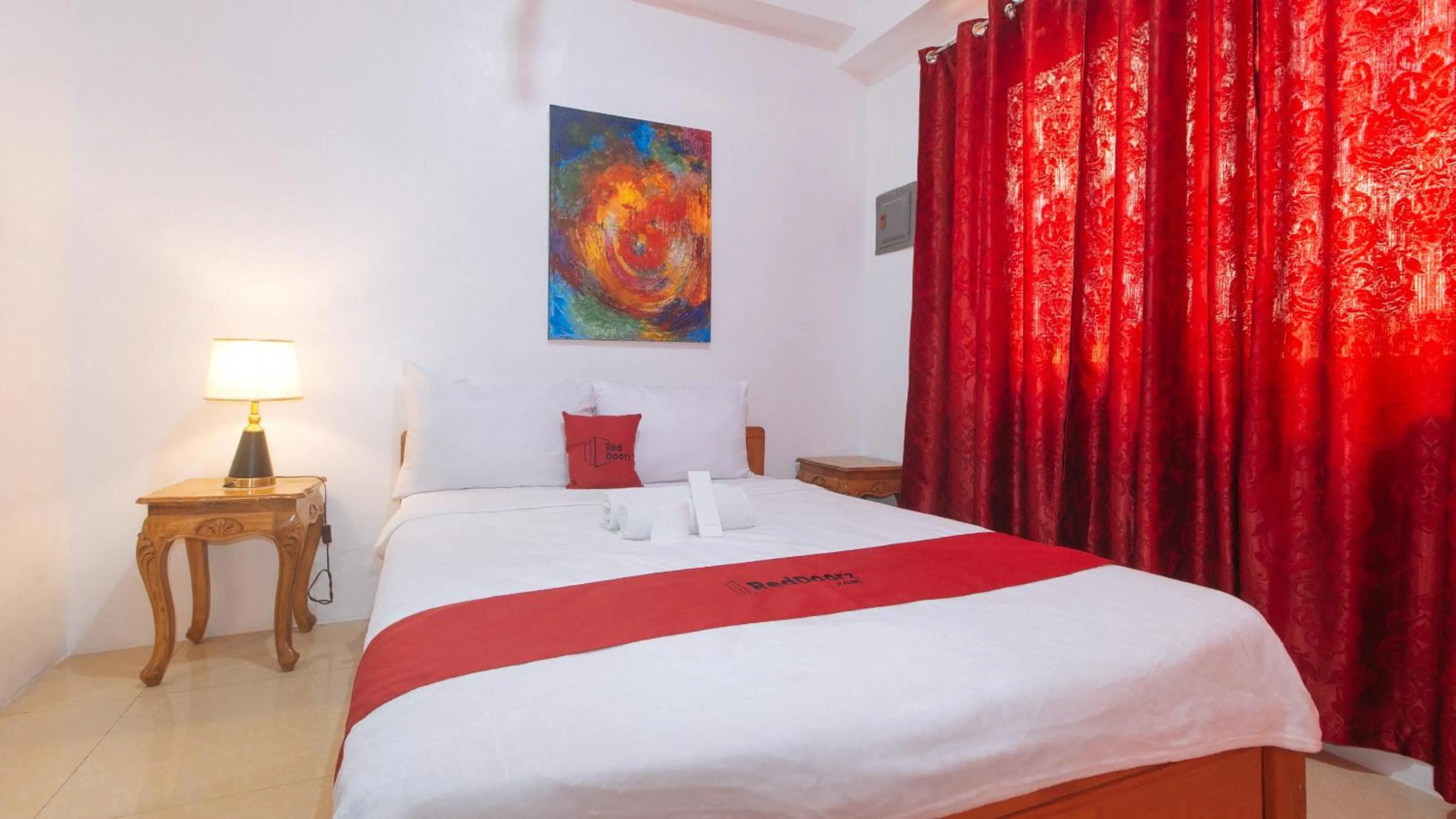 Bed in RedDoorz near LRT 2 Antipolo Station