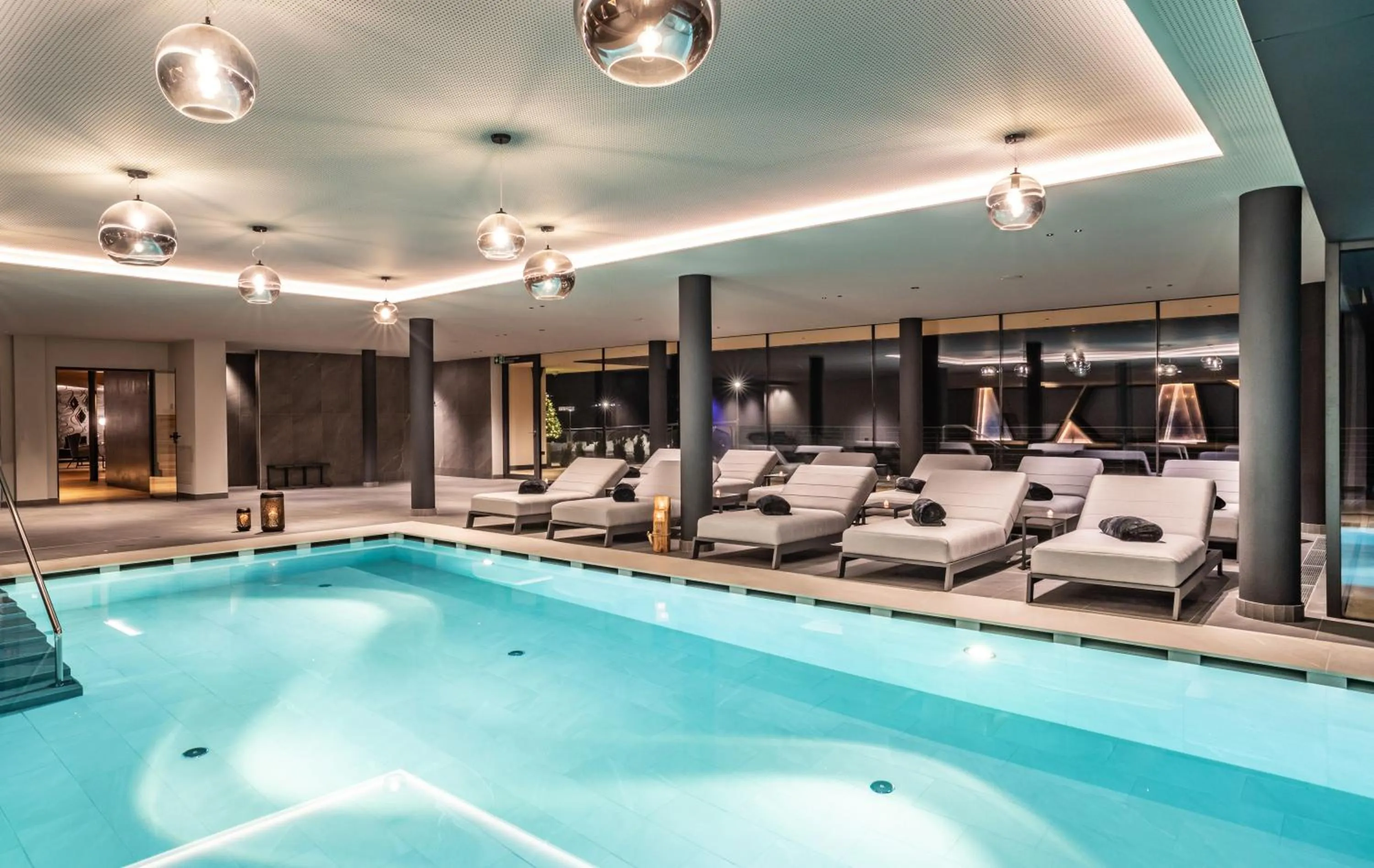 Swimming pool in Boutique Hotel Kircher