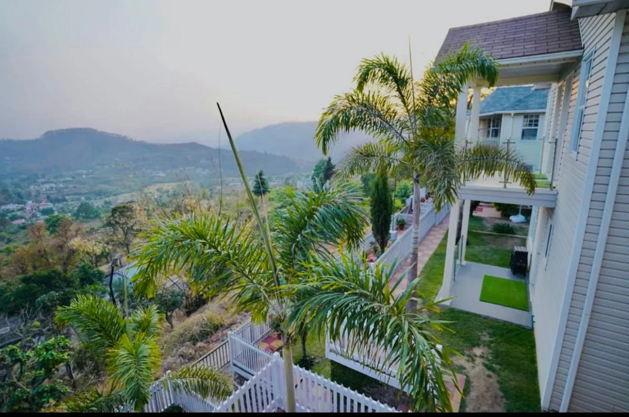 Le Reve Valley - Canadian cottage 3 - 3BHK Luxury cottage,Bonfire,Barbeque,Gym,Kids play zone,Lake view