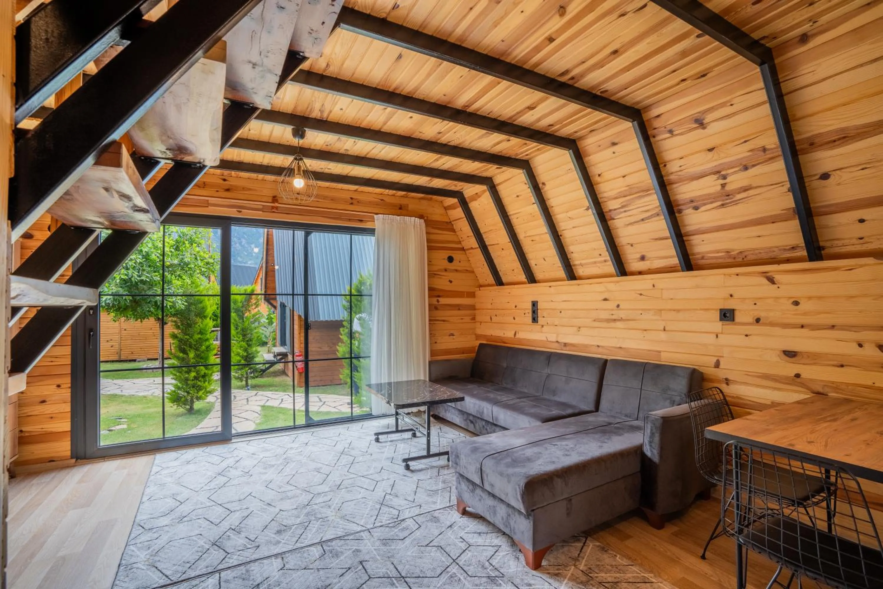 Living room in Karaöz Sapphire Bungalows