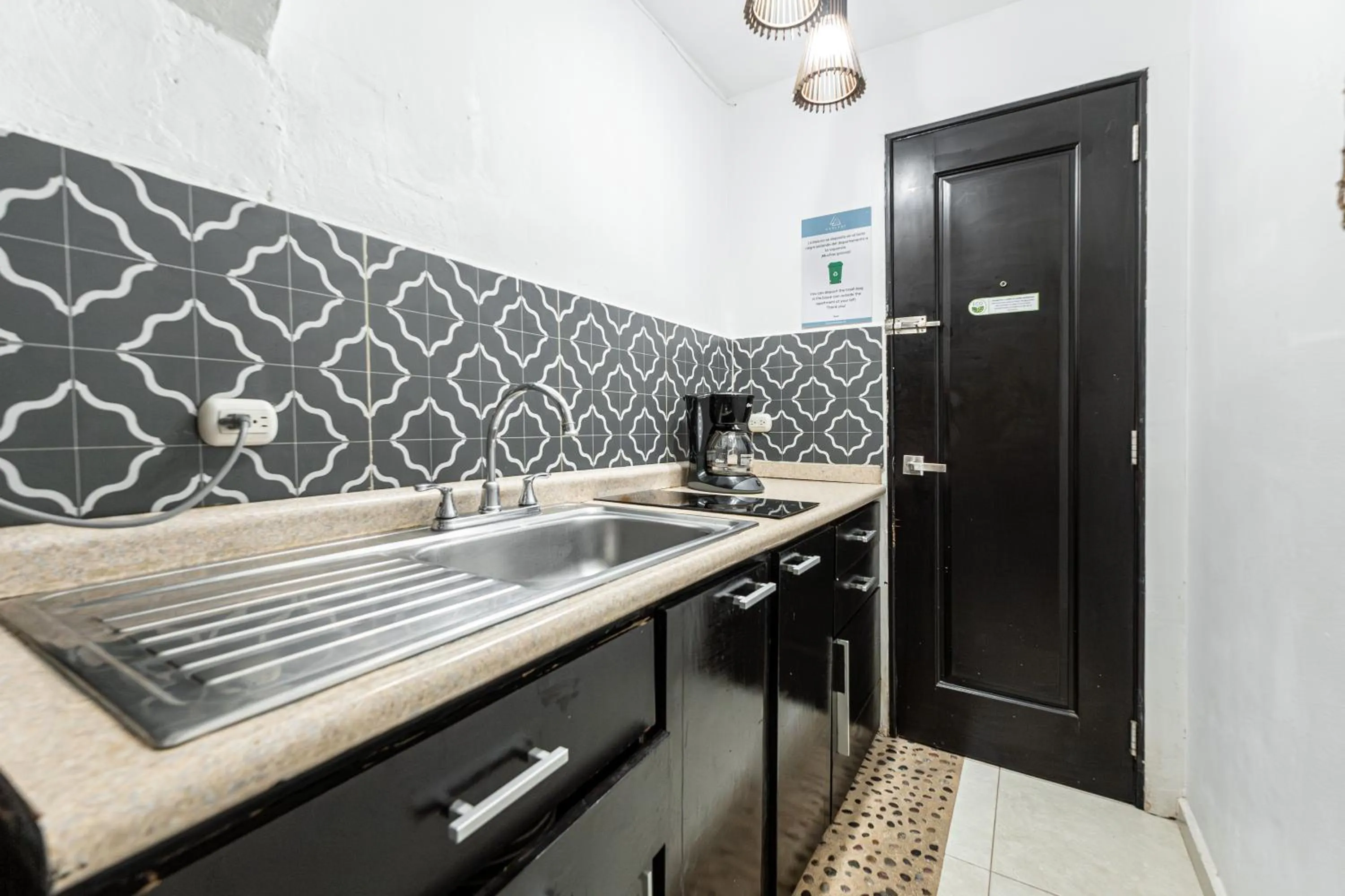 Kitchen or kitchenette in Sole & Mare by Andiani Travel