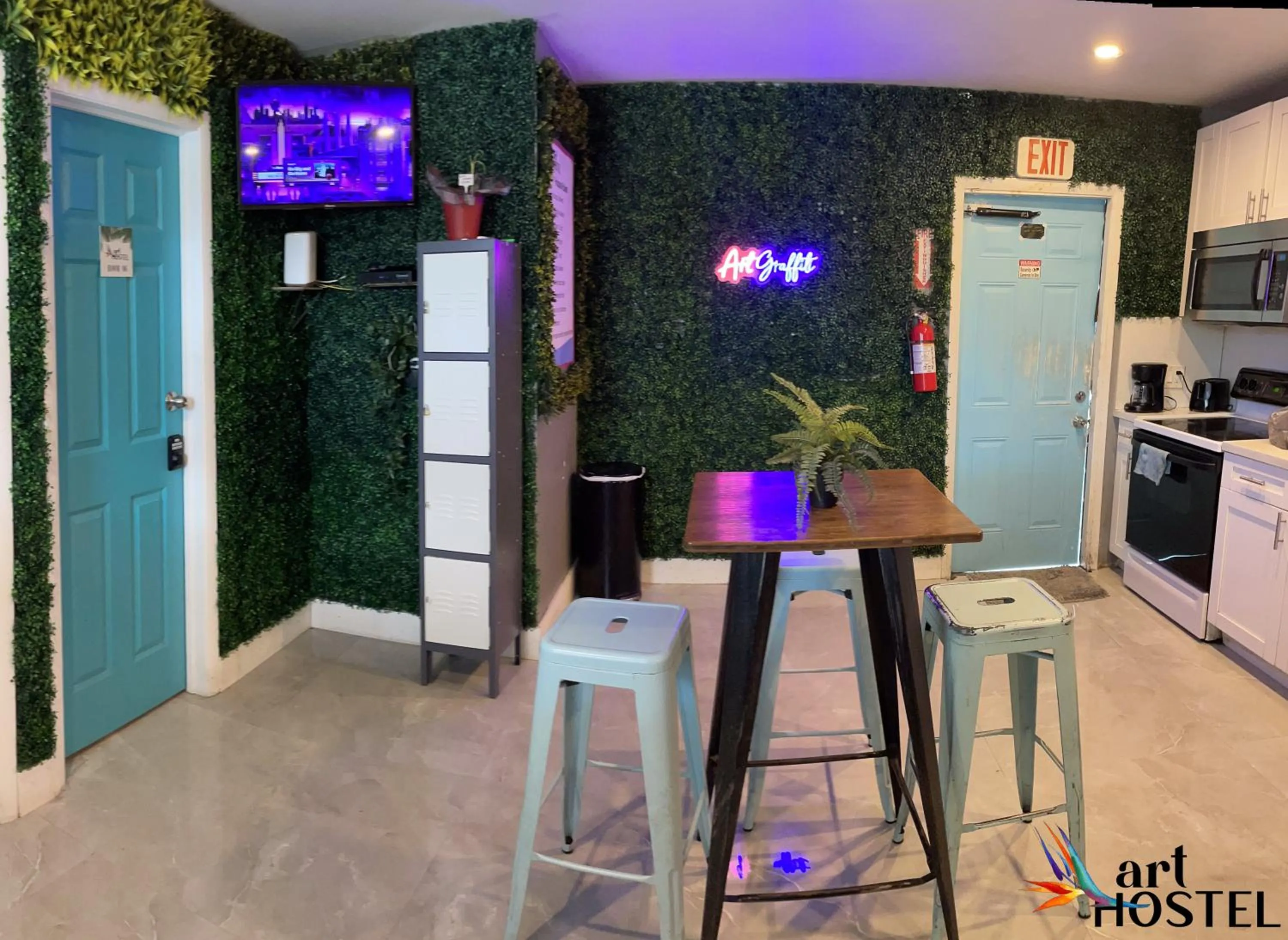 Facade/entrance in Art Graffiti