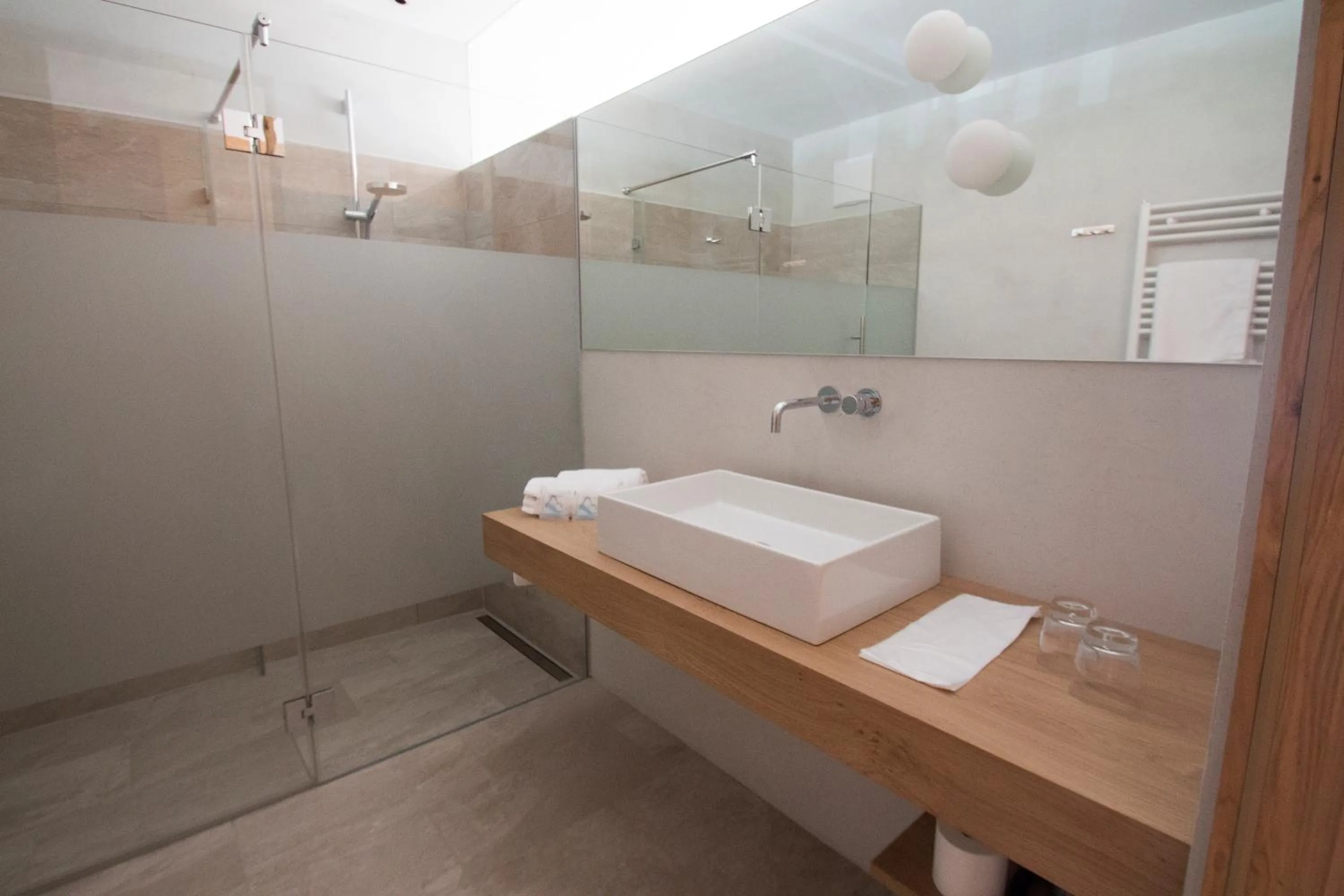 Bathroom in Steindl's Boutique Hotel