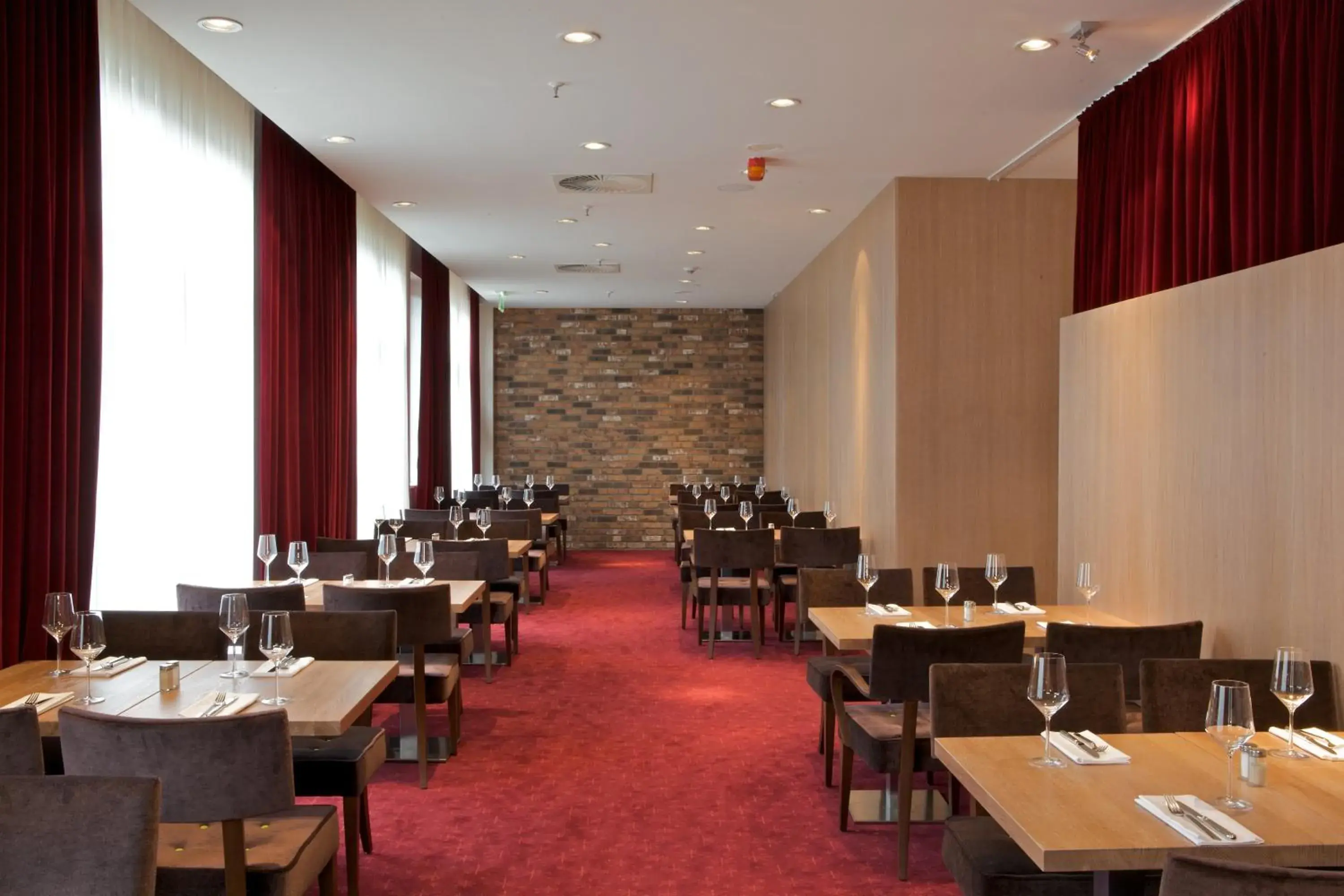 Restaurant/places to eat in Pentahotel Leipzig Restaurant/places to eat in Pentahotel Leipzig