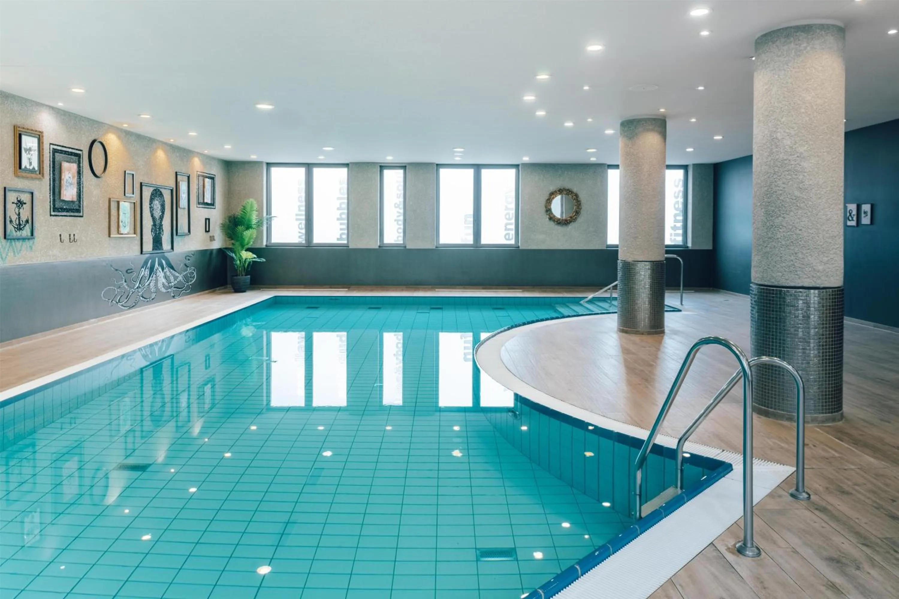 Pool view in Pentahotel Leipzig