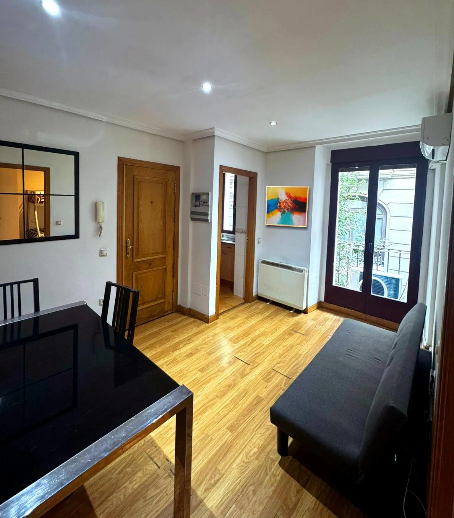 Living room, Bed in La Reina de Gran Via - PARKING TPH