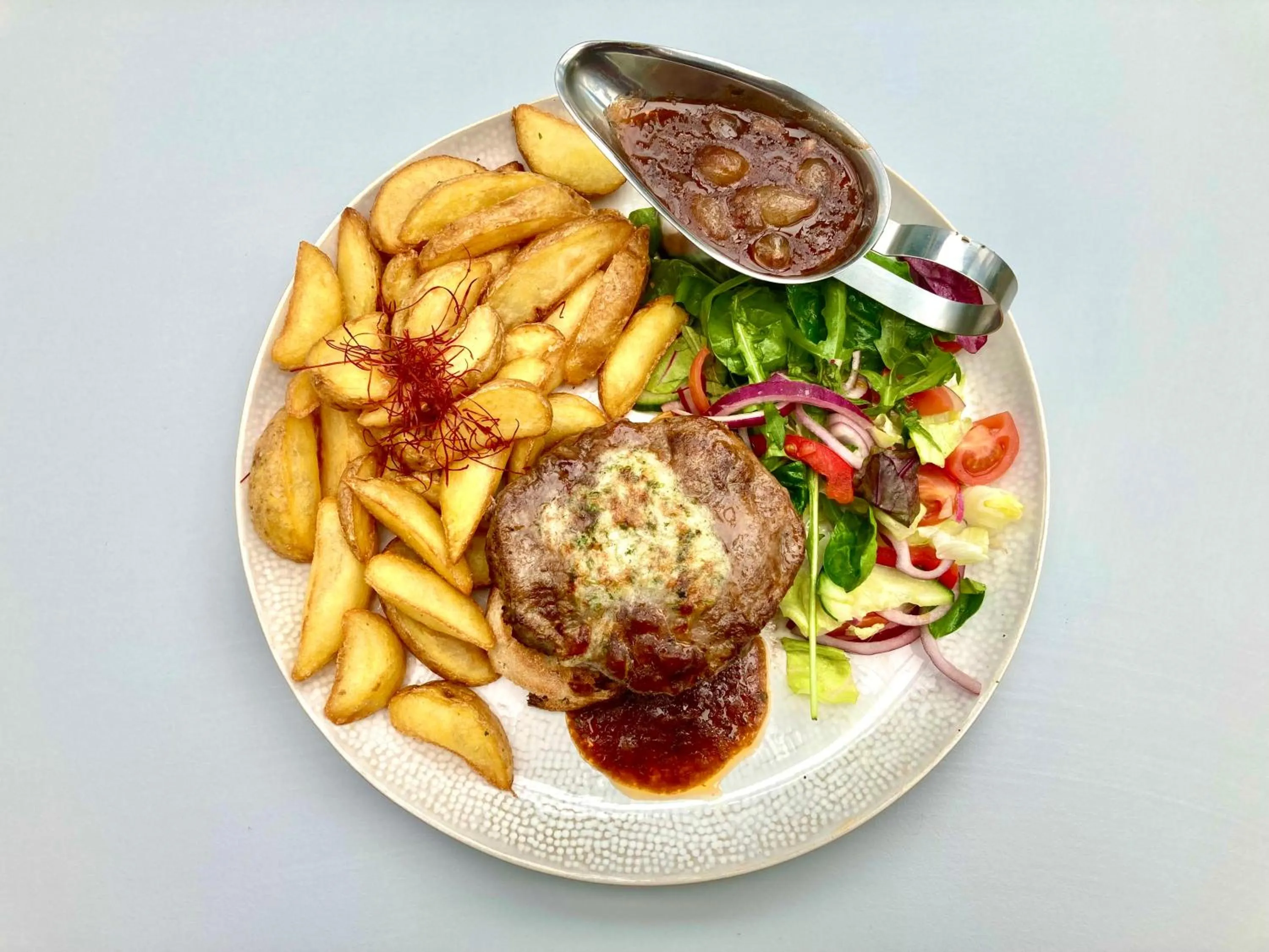 Restaurant/places to eat in Hét Vezér Apartmanhotel