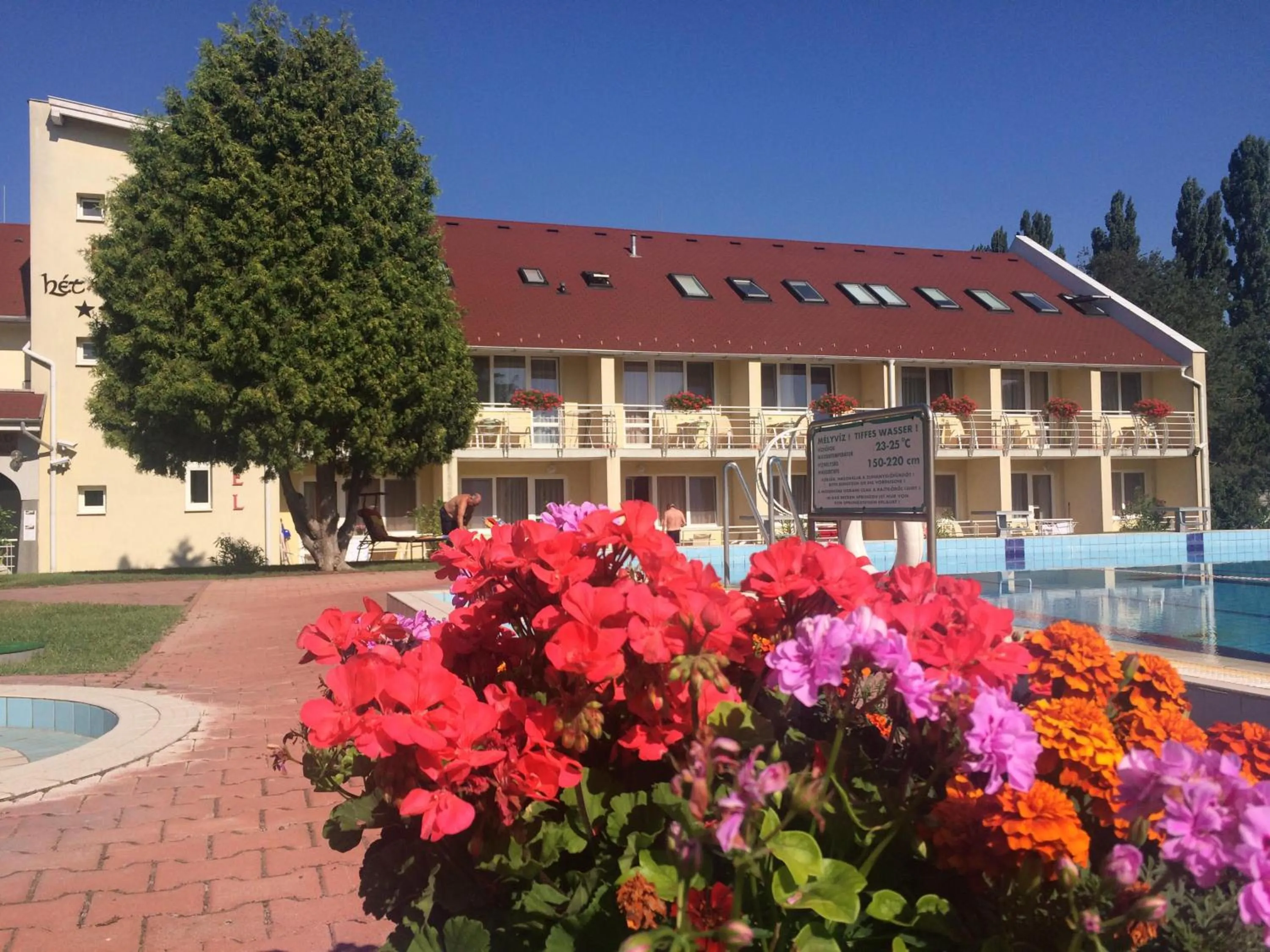 Property building in Hét Vezér Apartmanhotel