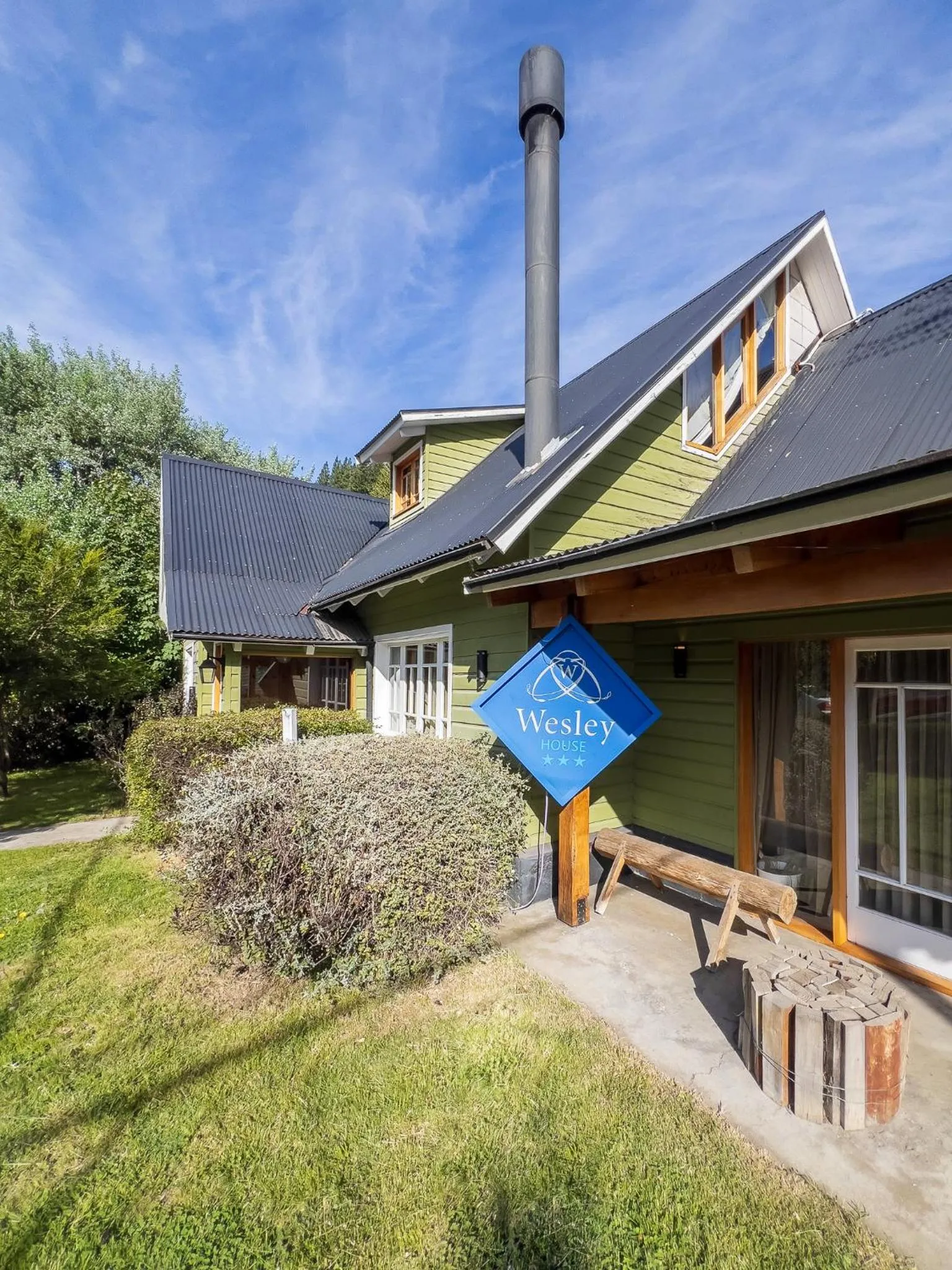 Property building in Wesley House Hosteria Boutique