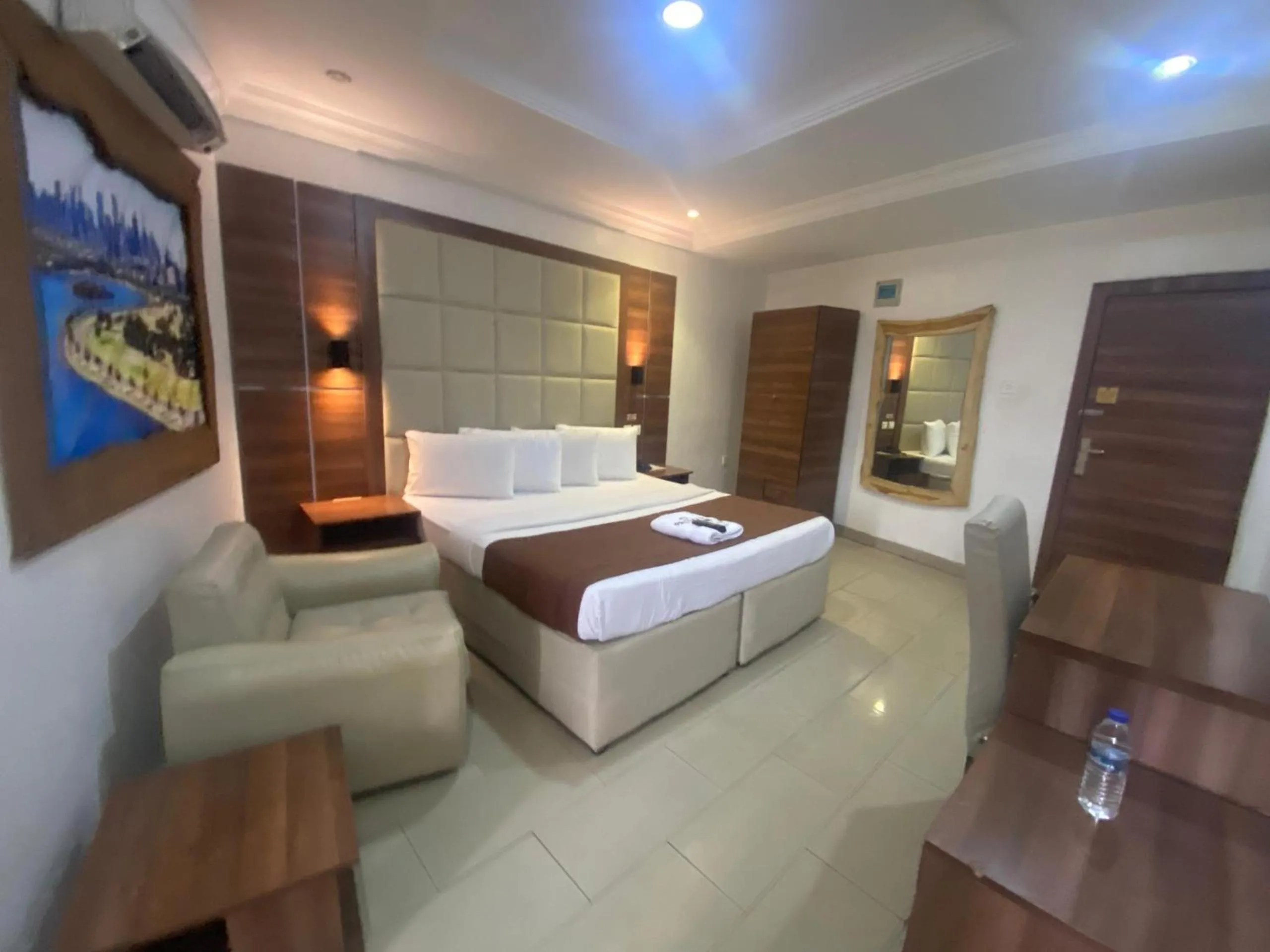 Bed in Presken Hotel Alade, Ikeja