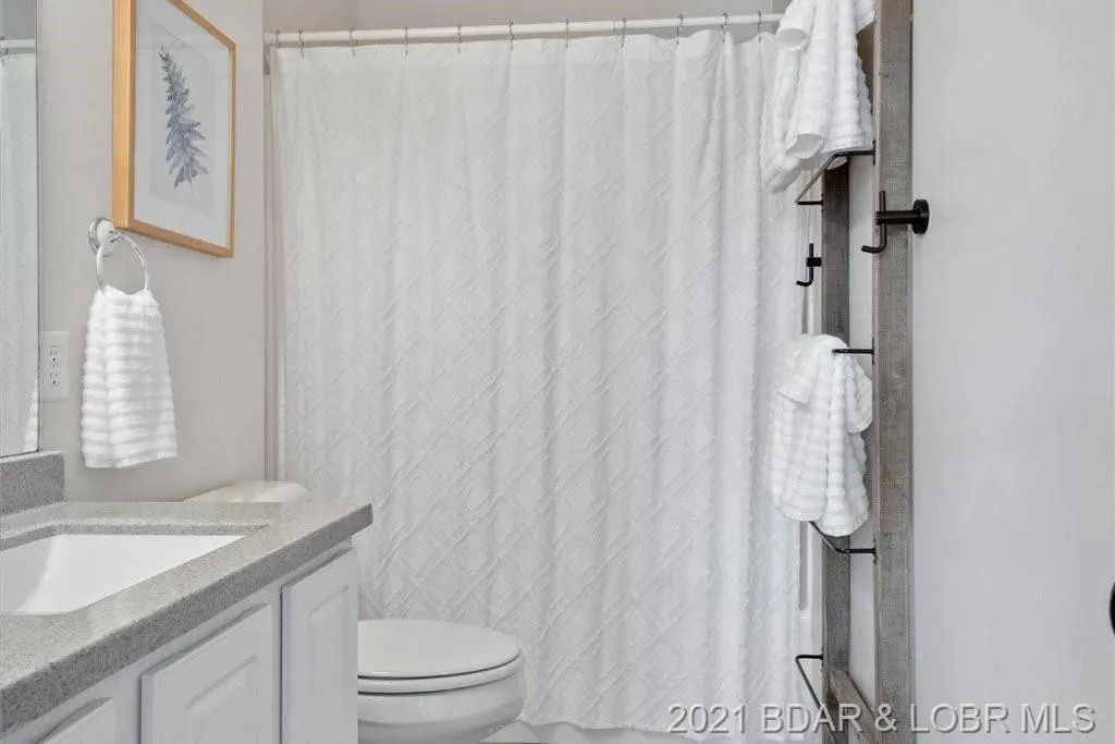 Bathroom in Family Fun Lakefront Condo at Parkview Bay