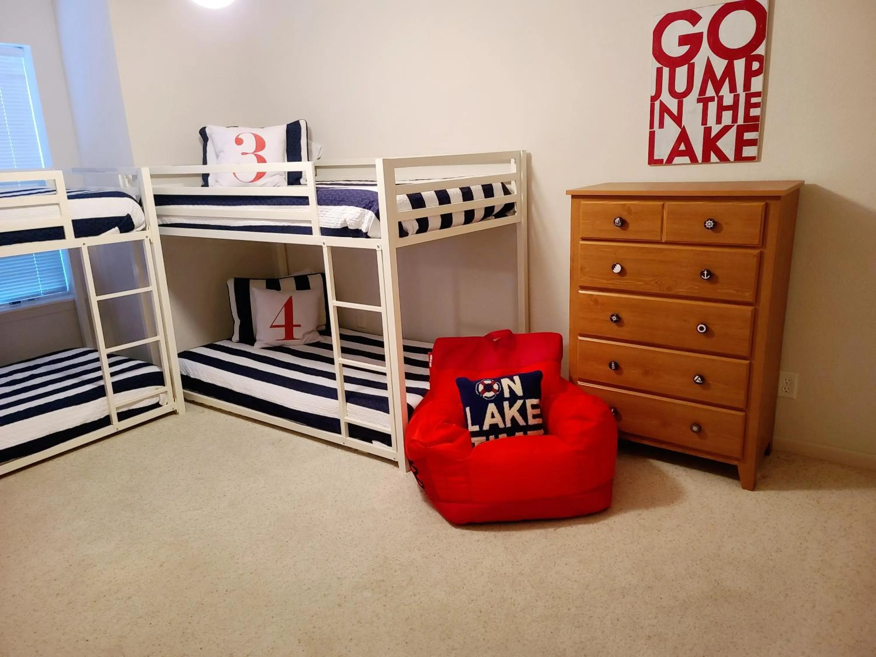 bunk bed, Bed in Family Fun Lakefront Condo at Parkview Bay