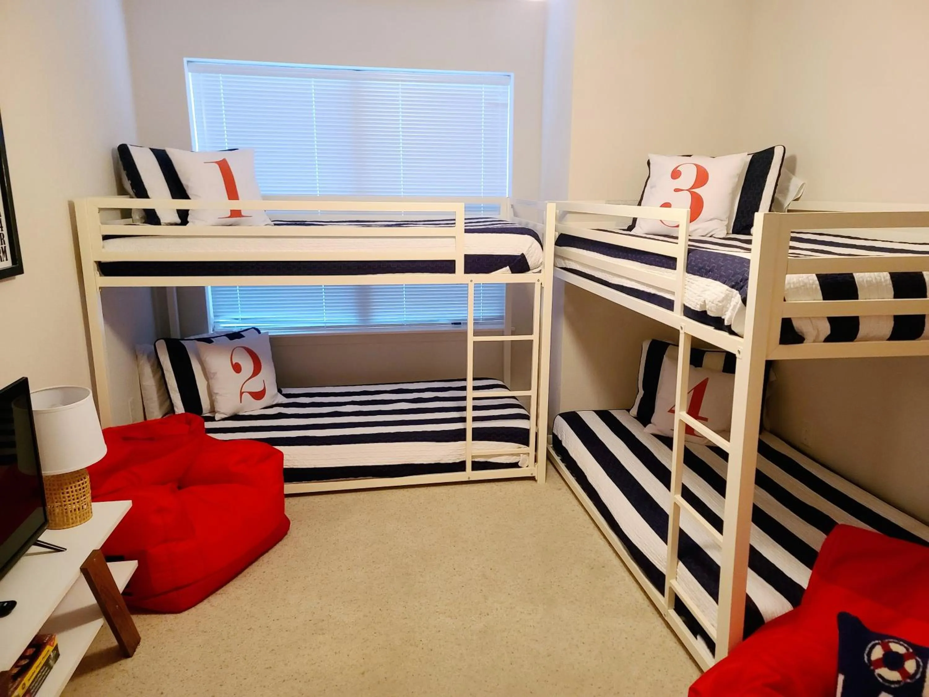 bunk bed, Bed in Family Fun Lakefront Condo at Parkview Bay