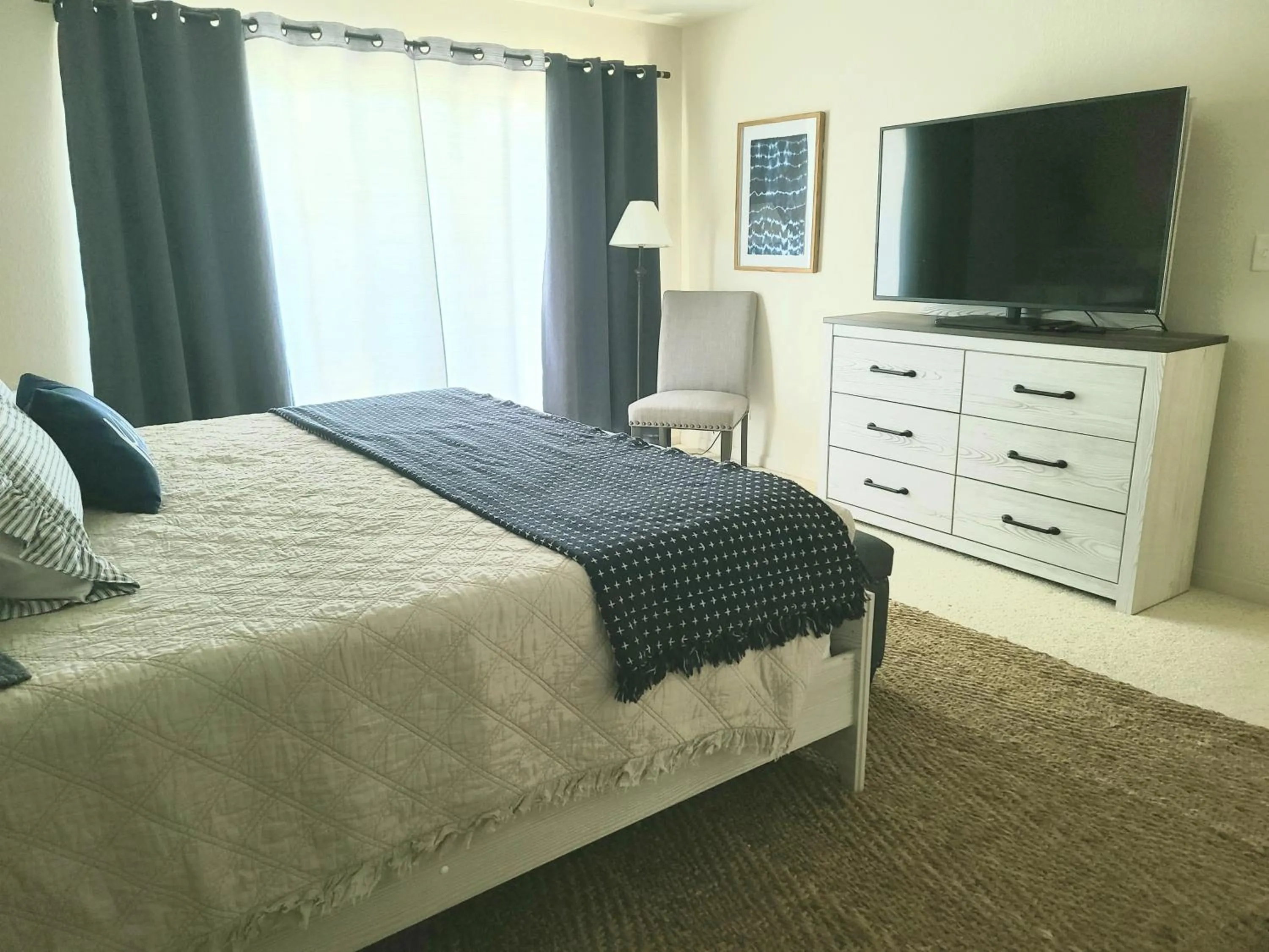 Bedroom, Bed in Family Fun Lakefront Condo at Parkview Bay