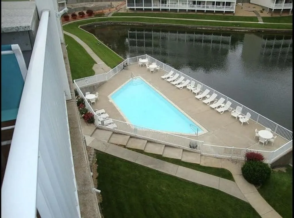 Pool view in Family Fun Lakefront Condo at Parkview Bay