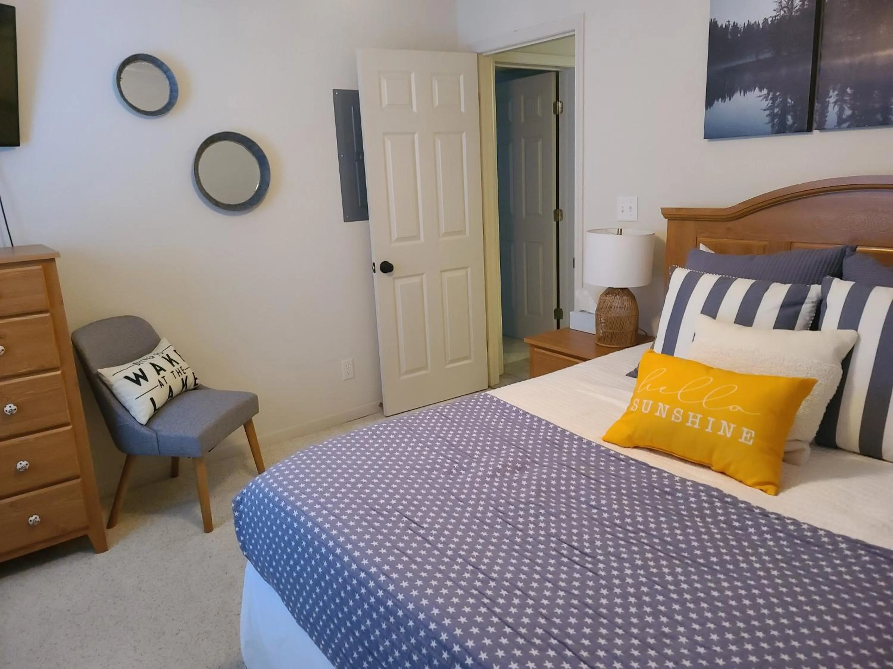 Guests, Bed in Family Fun Lakefront Condo at Parkview Bay